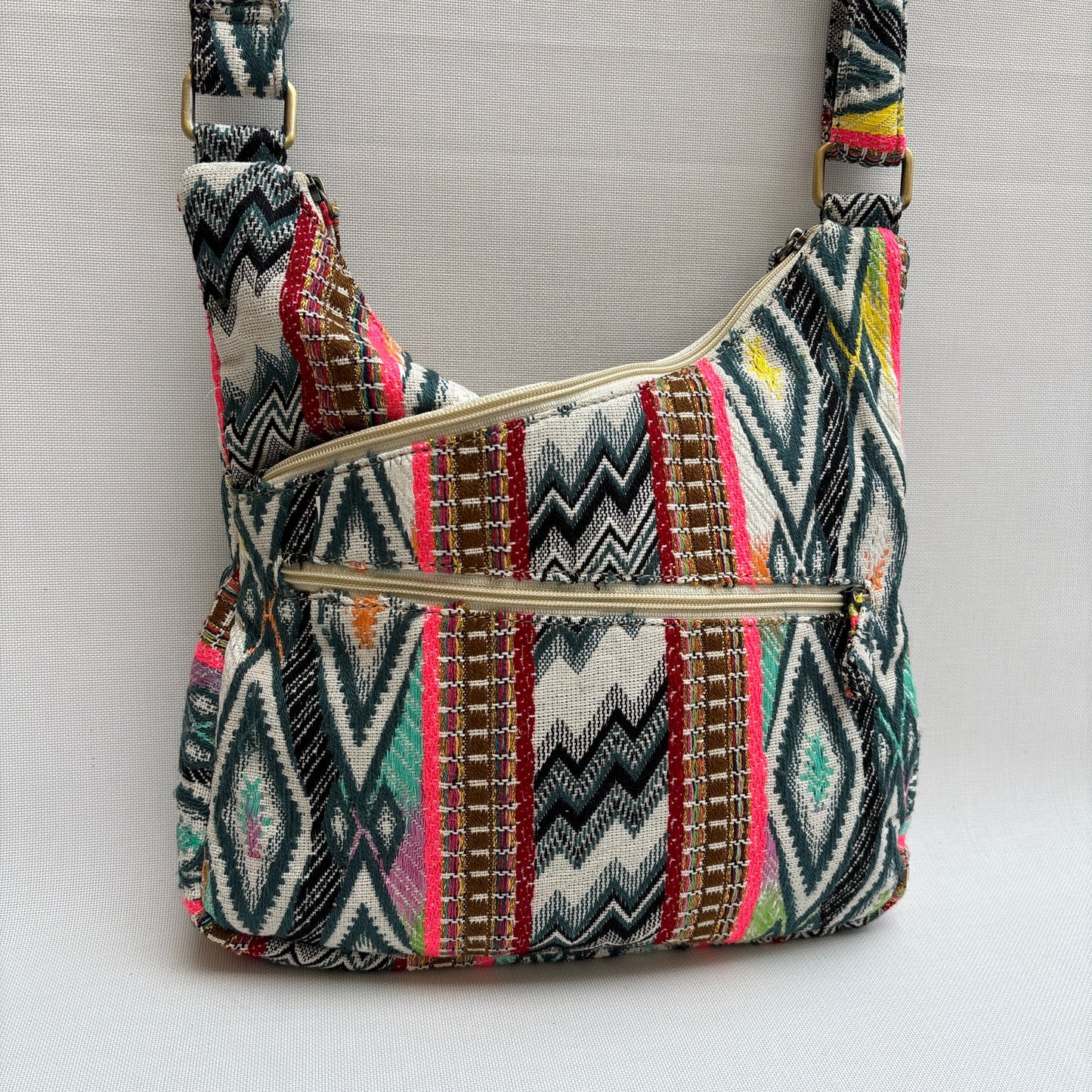 Bolso Bandolera Súper Caomka "Boho Urban Mix" · Pieza Única Núm. 19052