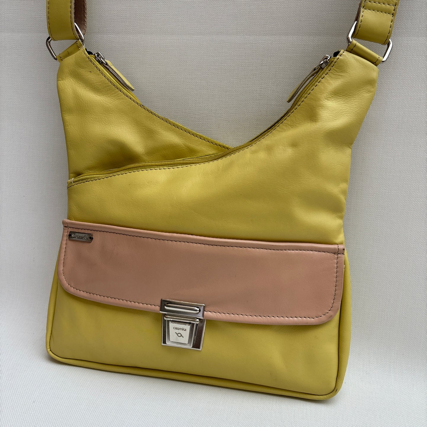 Bolso Bandolera Súper Caomka "Lemon Blush" · Piel · Pieza Única Núm. 19046