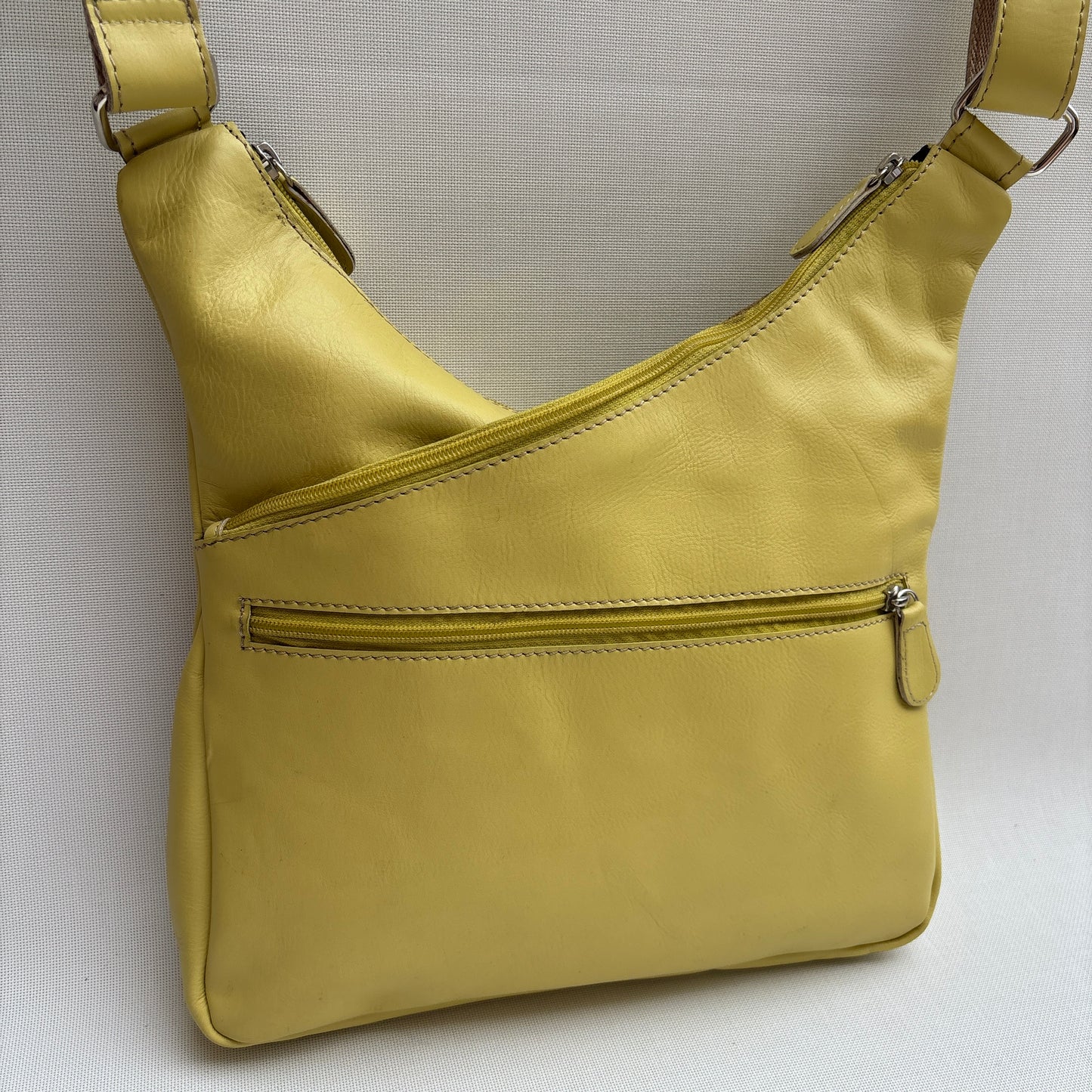 Bolso Bandolera Súper Caomka "Lemon Blush" · Piel · Pieza Única Núm. 19046