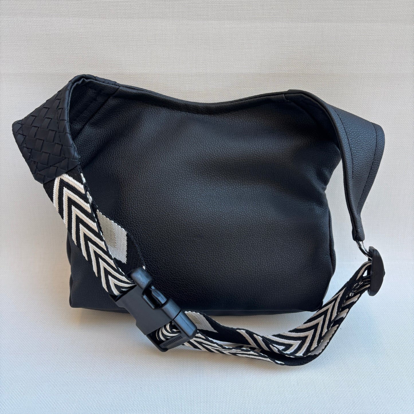 Riñonera "Special Black Top" · Polipiel · Pieza única Núm. 18334