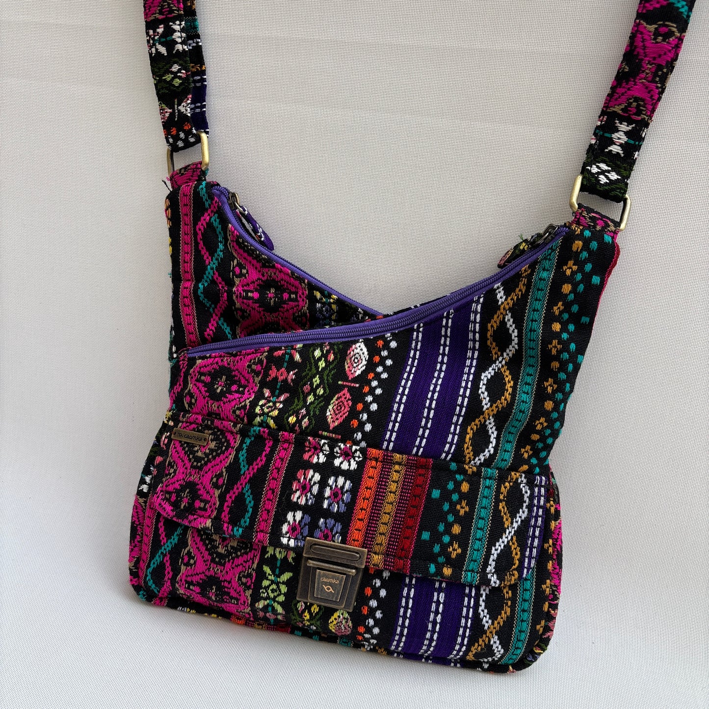 Bolso Bandolera Súper Caomka "Midnight Tribal Glow" · Pieza Única Núm. 19055