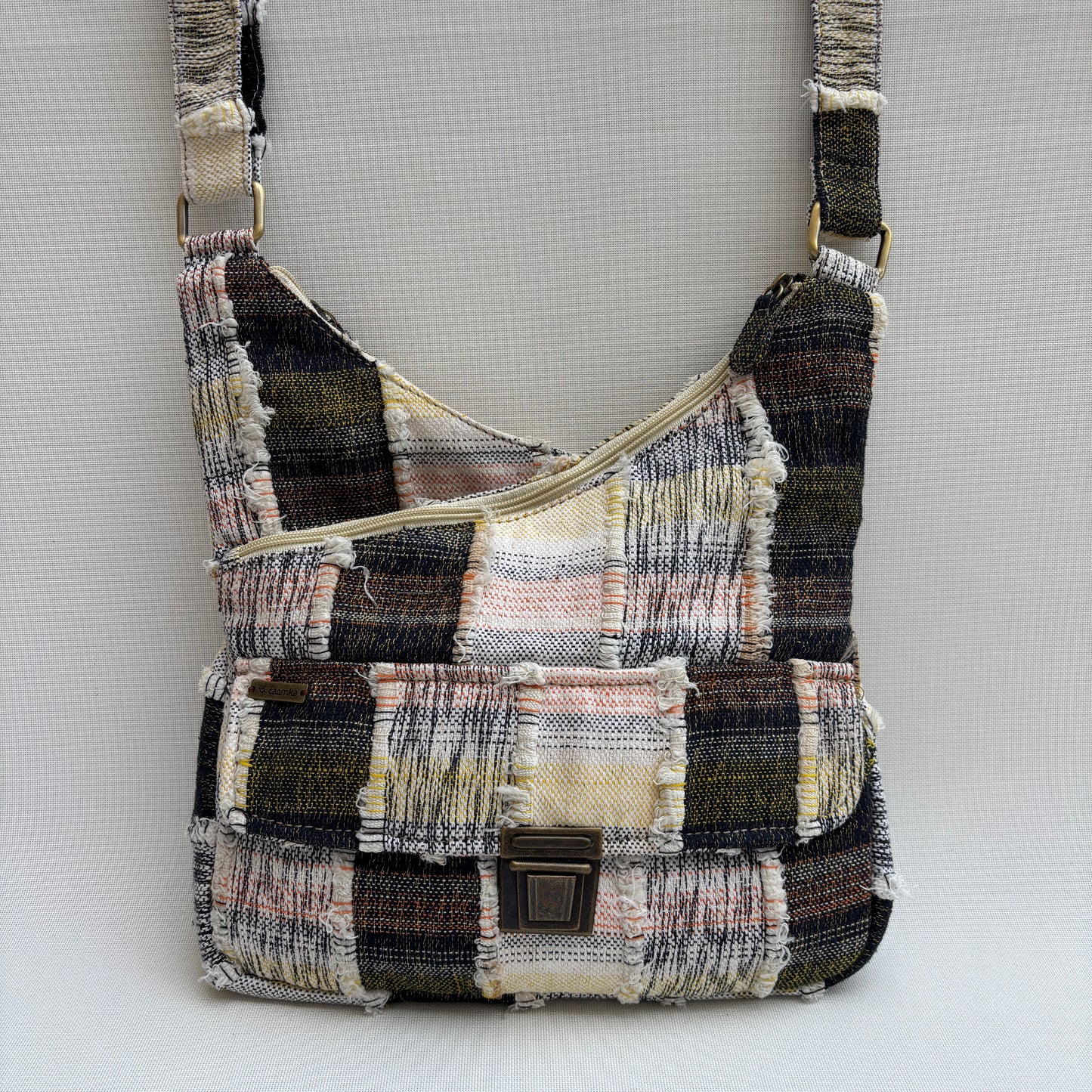 Bolso Bandolera Súper Caomka "Golden Patchwork Light" · Pieza Única Núm. 19057