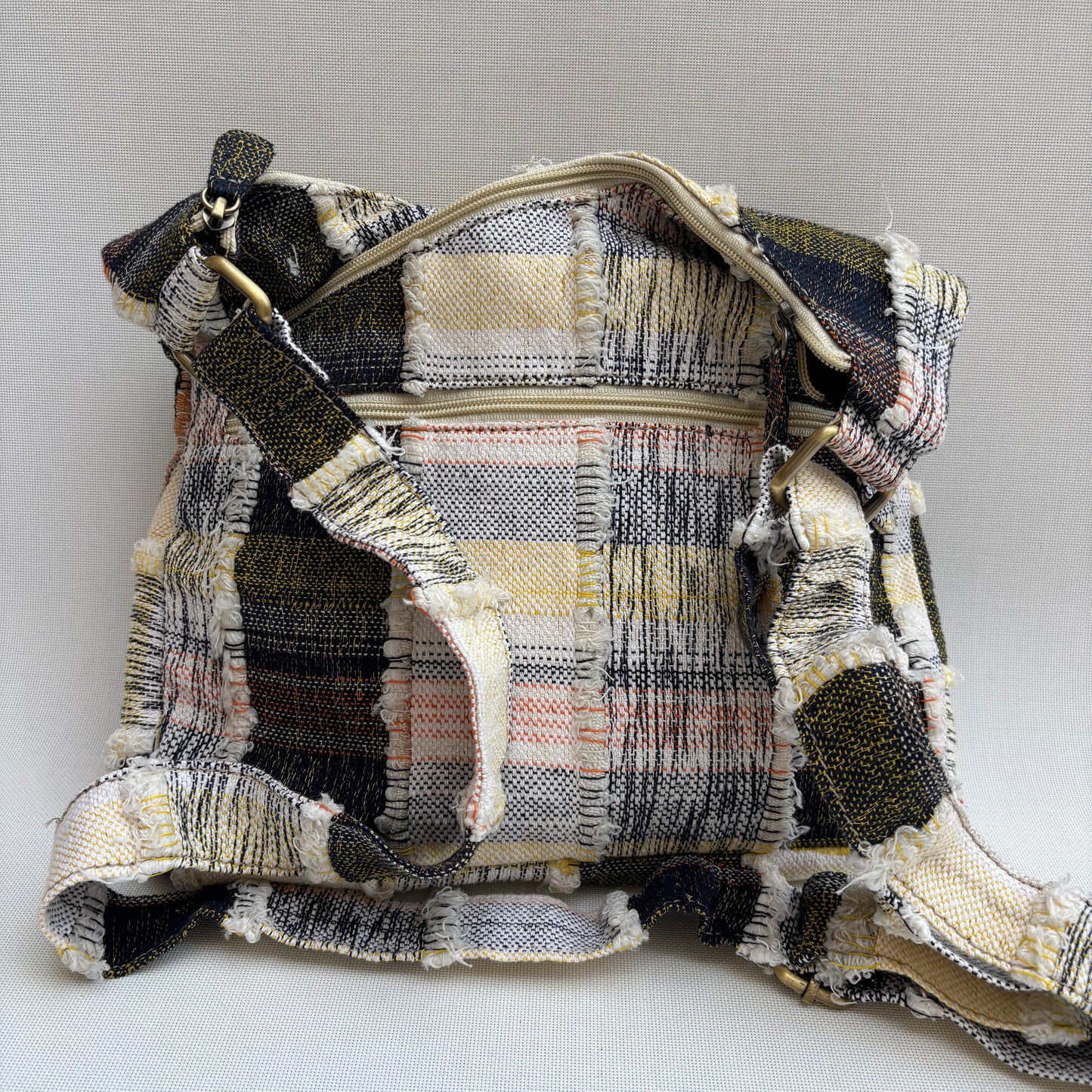 Bolso Bandolera Súper Caomka "Golden Patchwork Light" · Pieza Única Núm. 19057