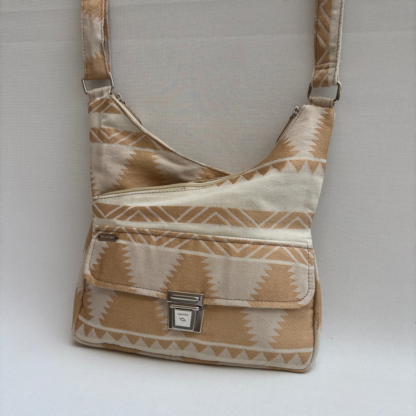 Bolso Bandolera Súper Caomka "Desert Geometry" · Pieza Única Núm. 19059