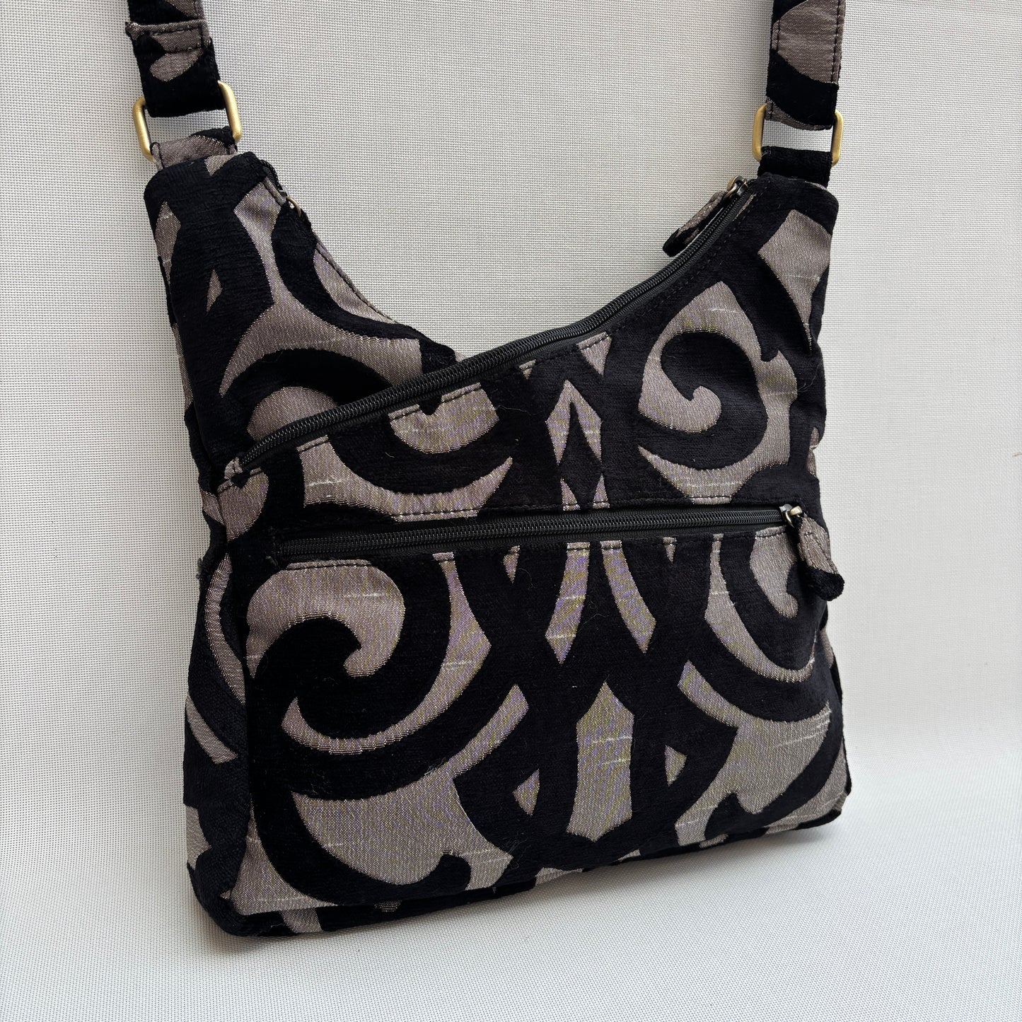 Bolso Bandolera Súper Caomka "Noir Baroque" · Pieza Única Núm. 19060