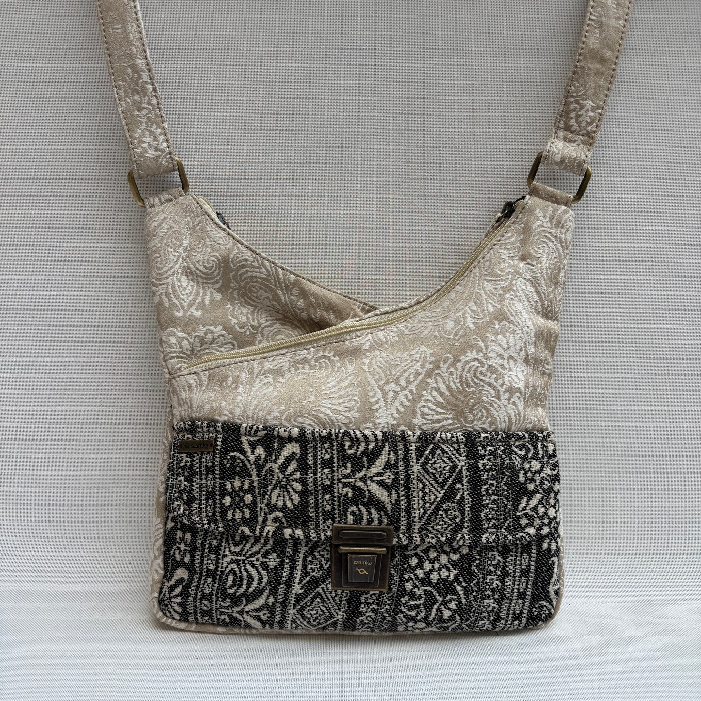 Bolso Bandolera Súper Caomka "Ivory Heritage" · Pieza Única Núm. 19061