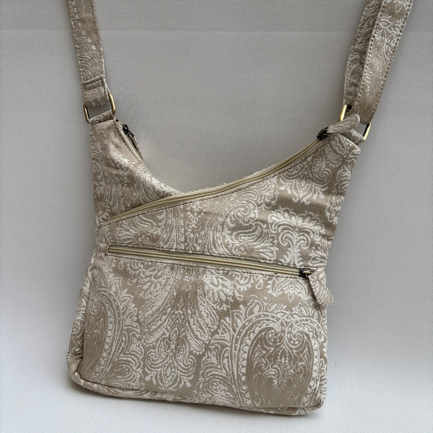 Bolso Bandolera Súper Caomka "Ivory Heritage" · Pieza Única Núm. 19061