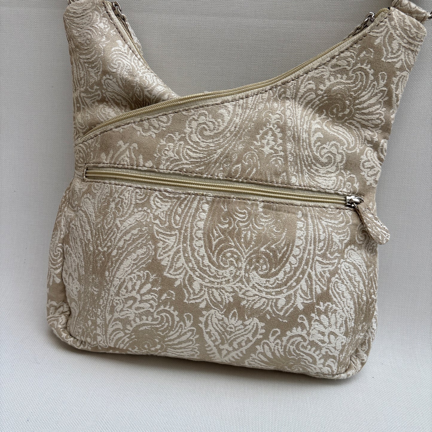 Bolso Bandolera Súper Caomka "Golden Paisley Shine" · Pieza Única Núm. 19062