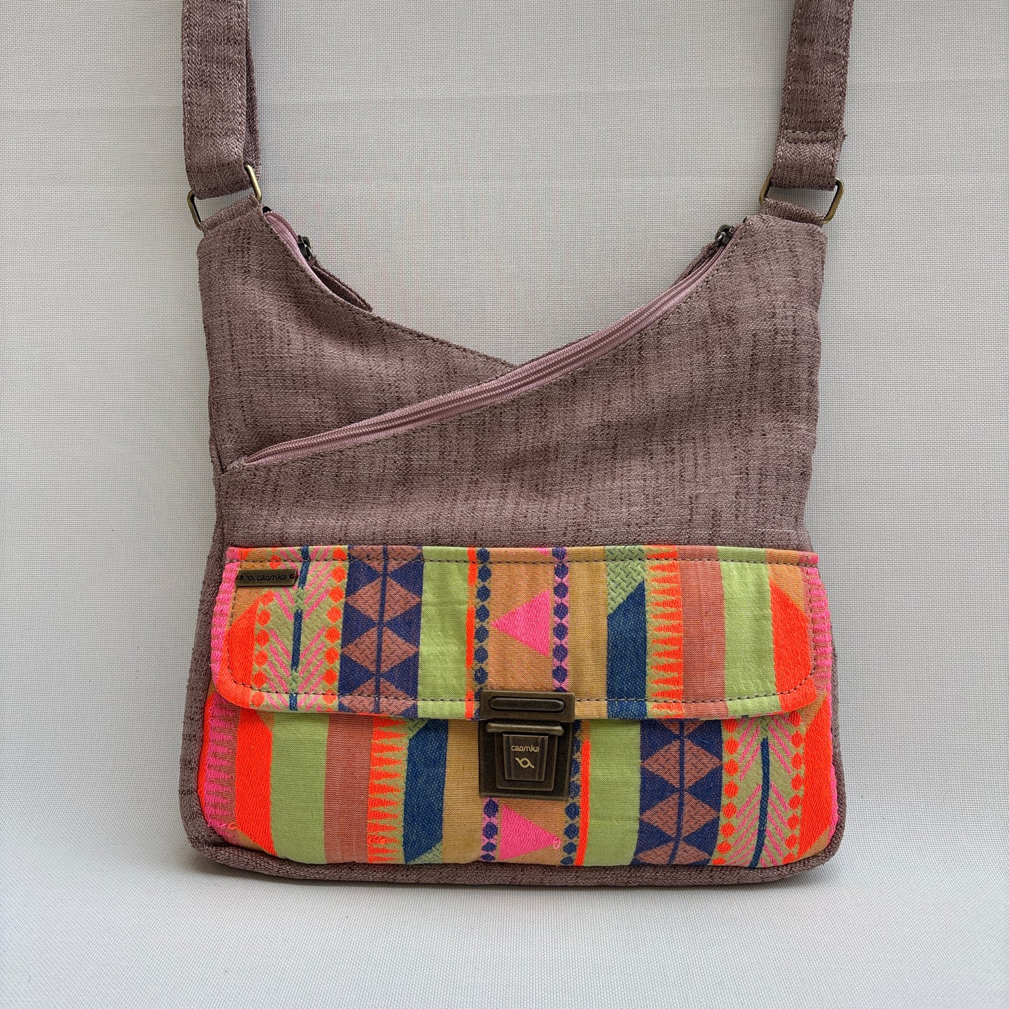 Bolso Bandolera Súper Caomka "Sunset Nomad Pop" · Pieza Única Núm. 19040