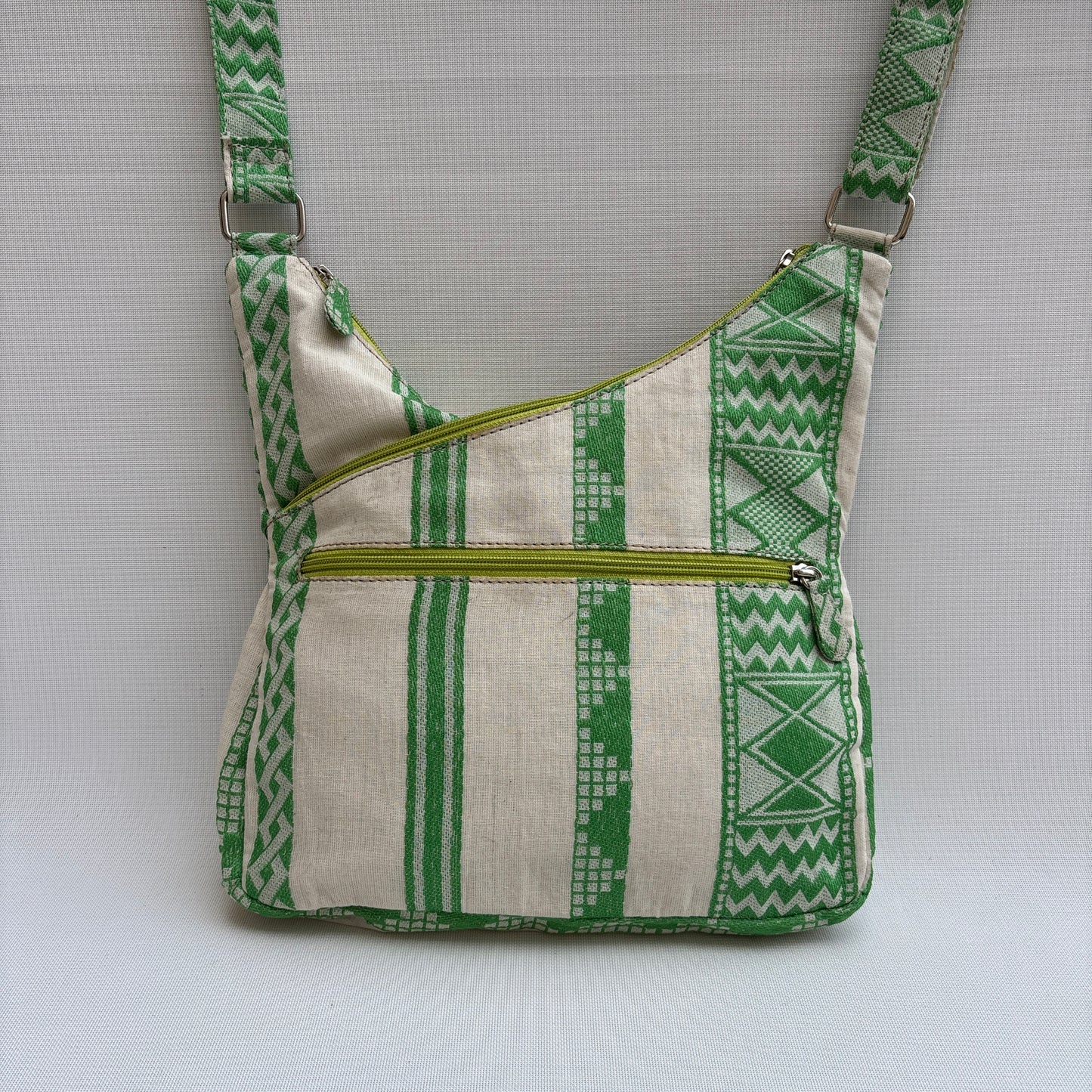 Bolso Bandolera Súper Caomka "Green Nomad Breeze" · Pieza Única Núm. 19039