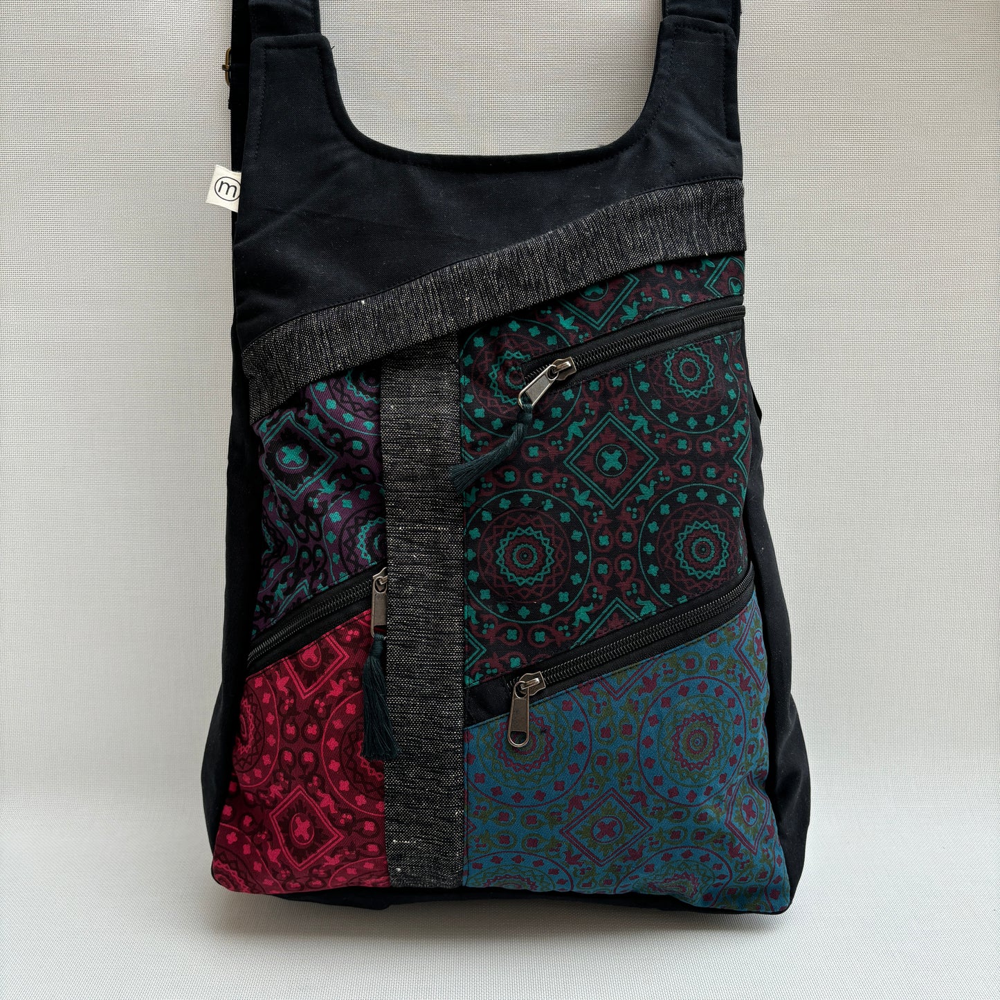 Mochila Multibolsillos "Mandalas" · Pieza 15911