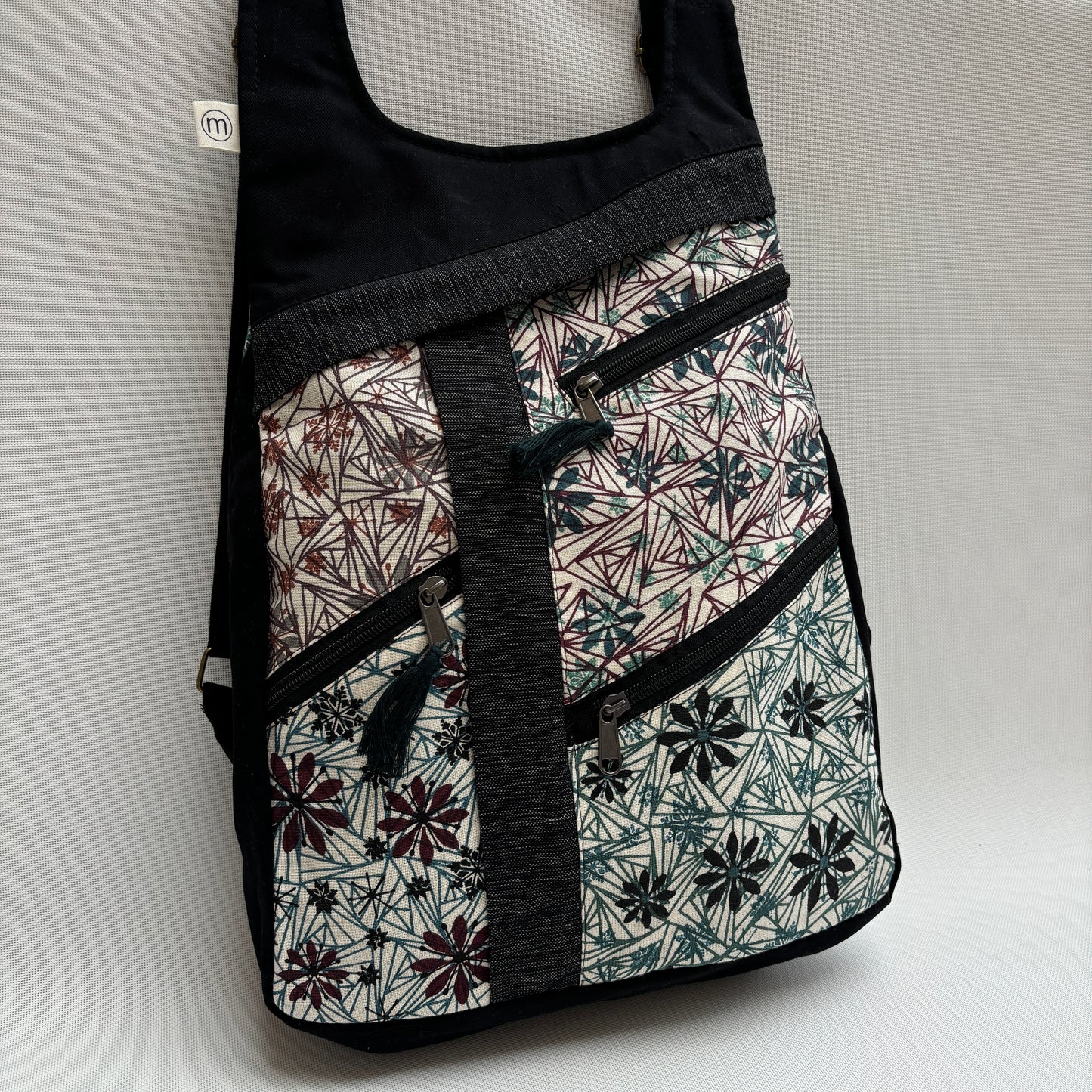 Mochila Reversible "Pokhara" · Pieza 15914