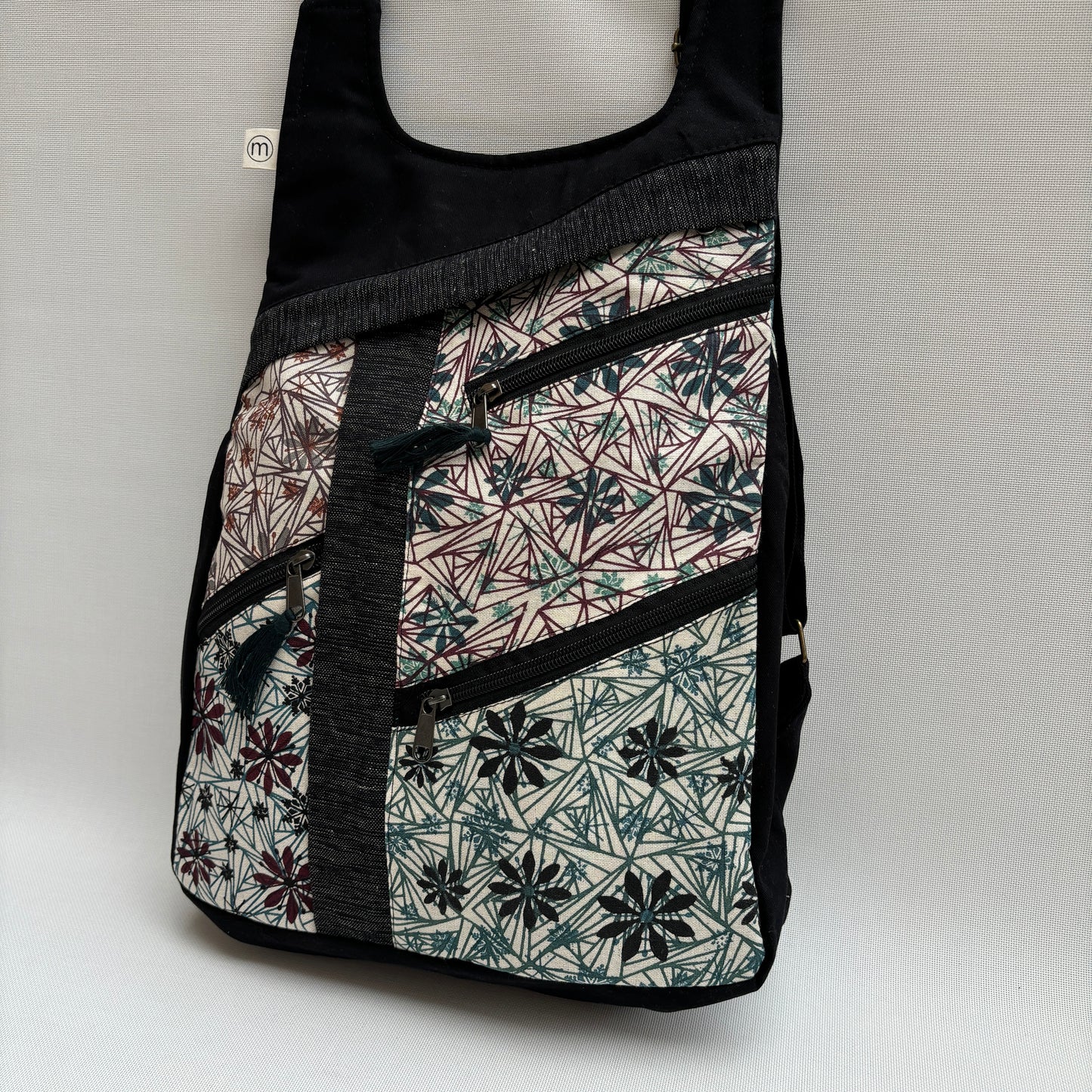 Mochila Reversible "Pokhara" · Pieza 15914