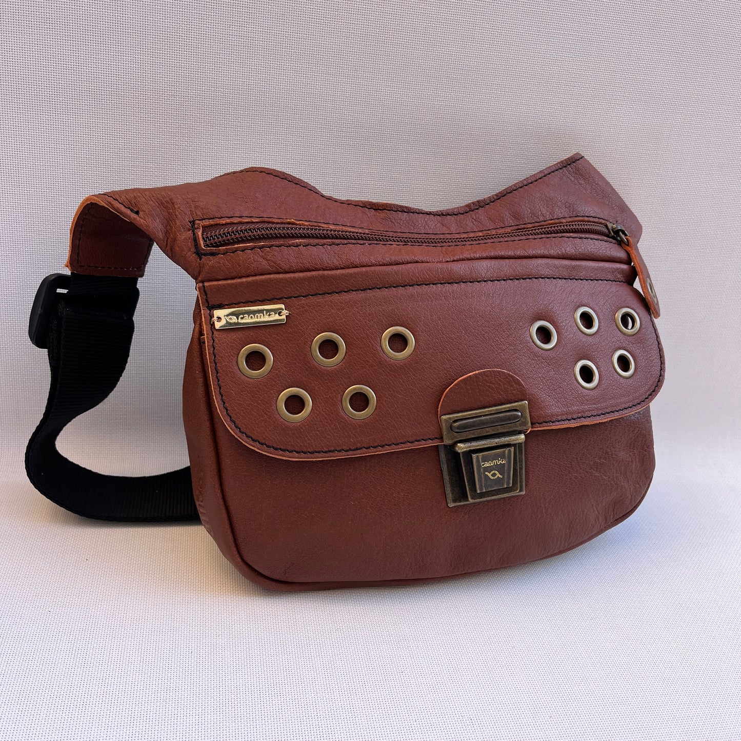 Premium Brown Circles & Old Gold · Piel natural BioCuir® · Pieza Única Núm. 15046