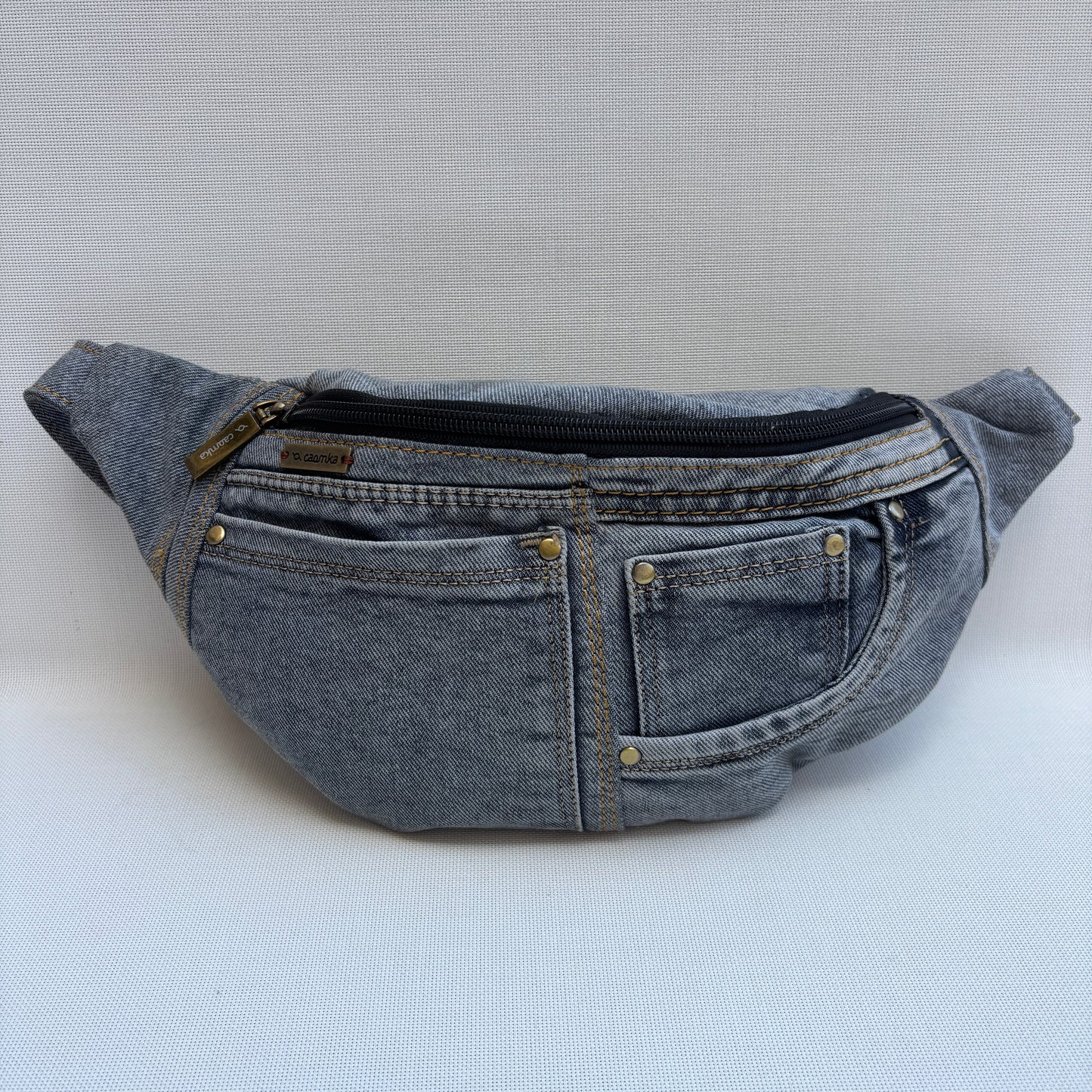 Riñonera RetroChic ♻️ Jeans Recycled ♻️ · Pieza Única Núm. 19355