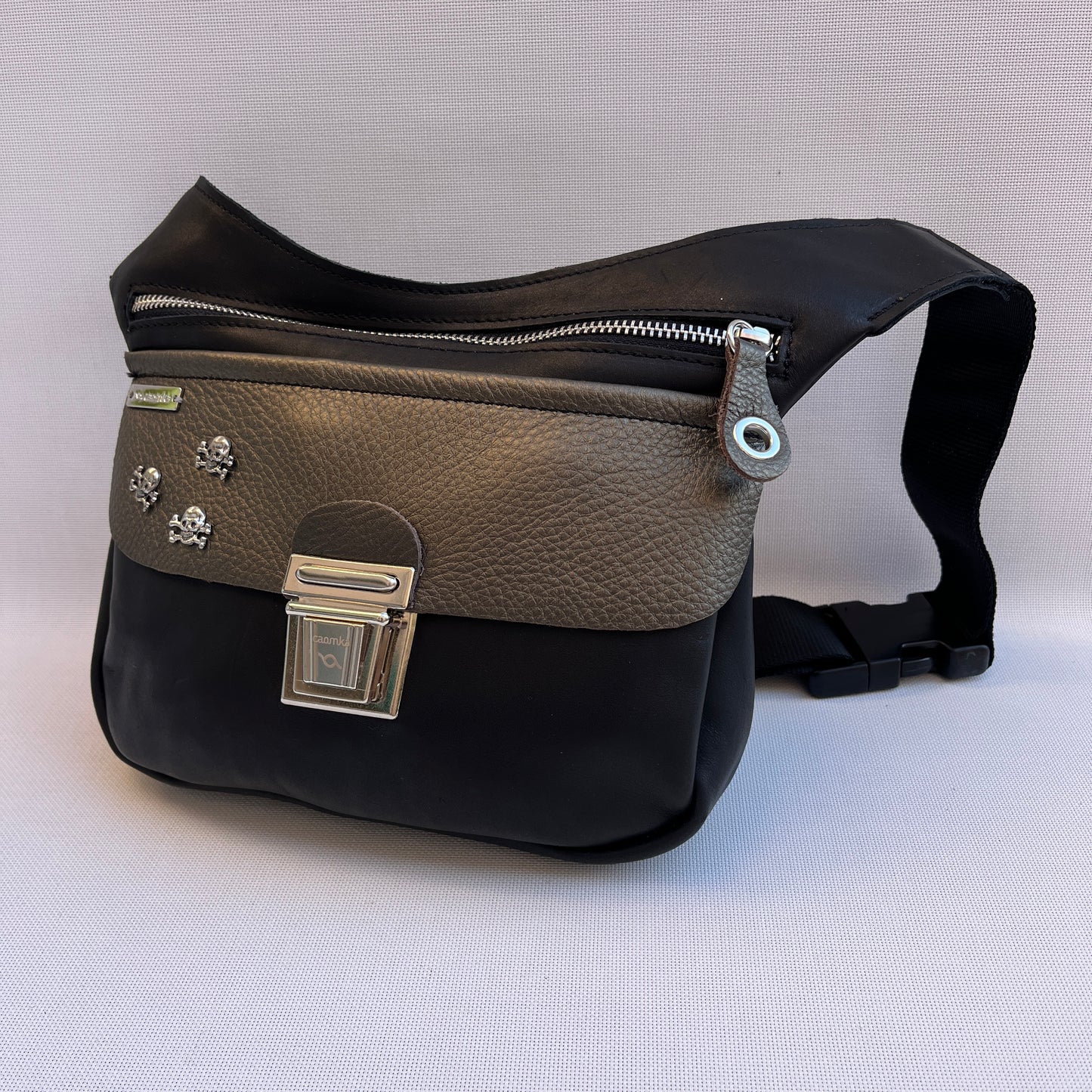 Premium Black & Skulls · Piel - Cuero · Pieza Única Núm. 15065