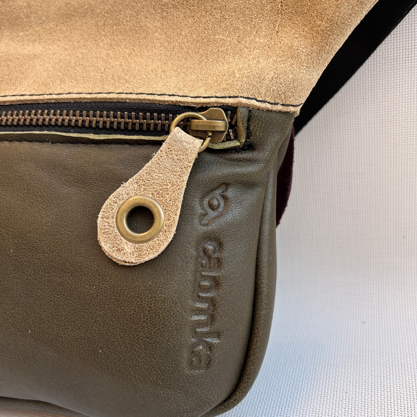 Mini Premium Vintage Growth · Piel - Cuero · Pieza Exclusiva Núm. 15088