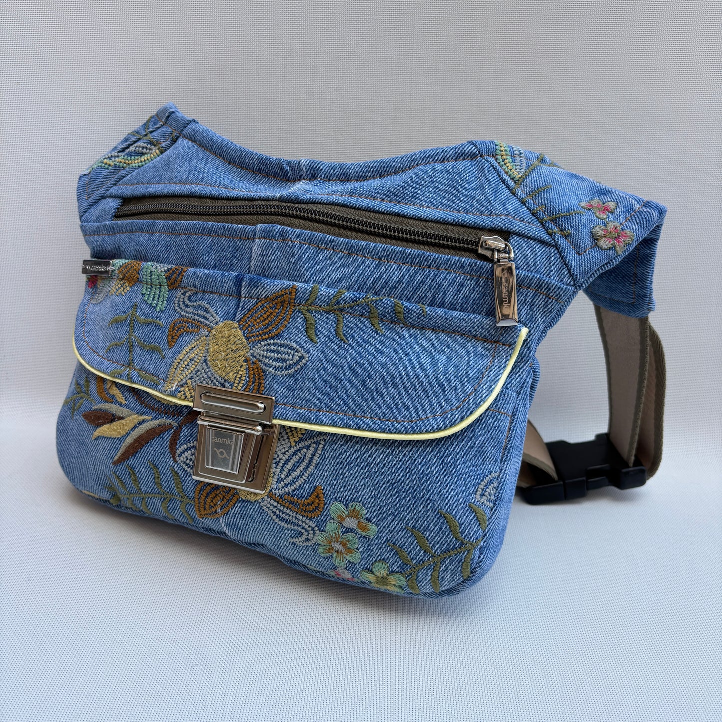 Riñonera “Special ♻️ Jeans Recycled ♻️ Top” · Pieza Única Núm. 19274