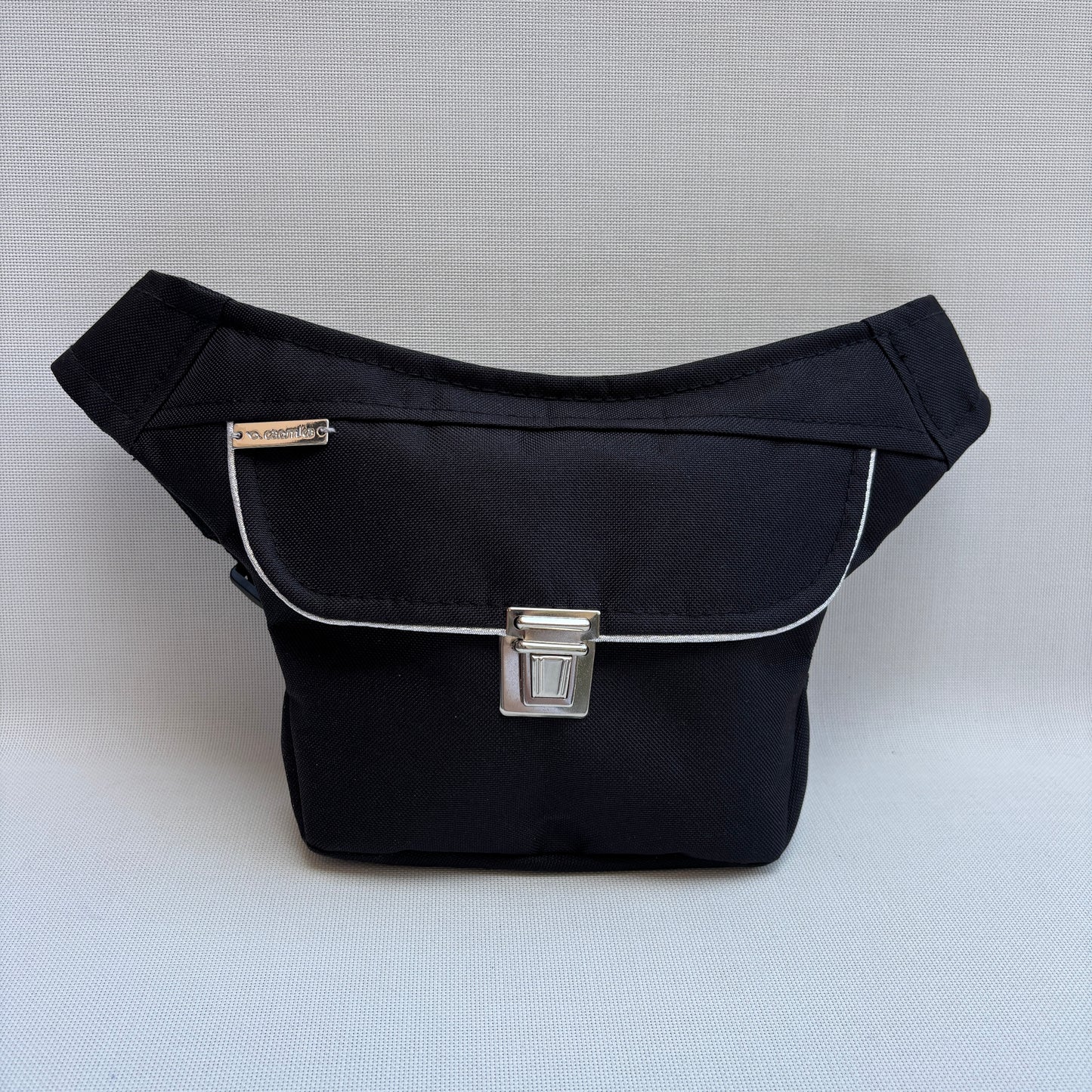 Riñonera Mini "Special Black" · Impermeable + Bolsillo trasero extra · Pieza Exclusiva Núm. 19273