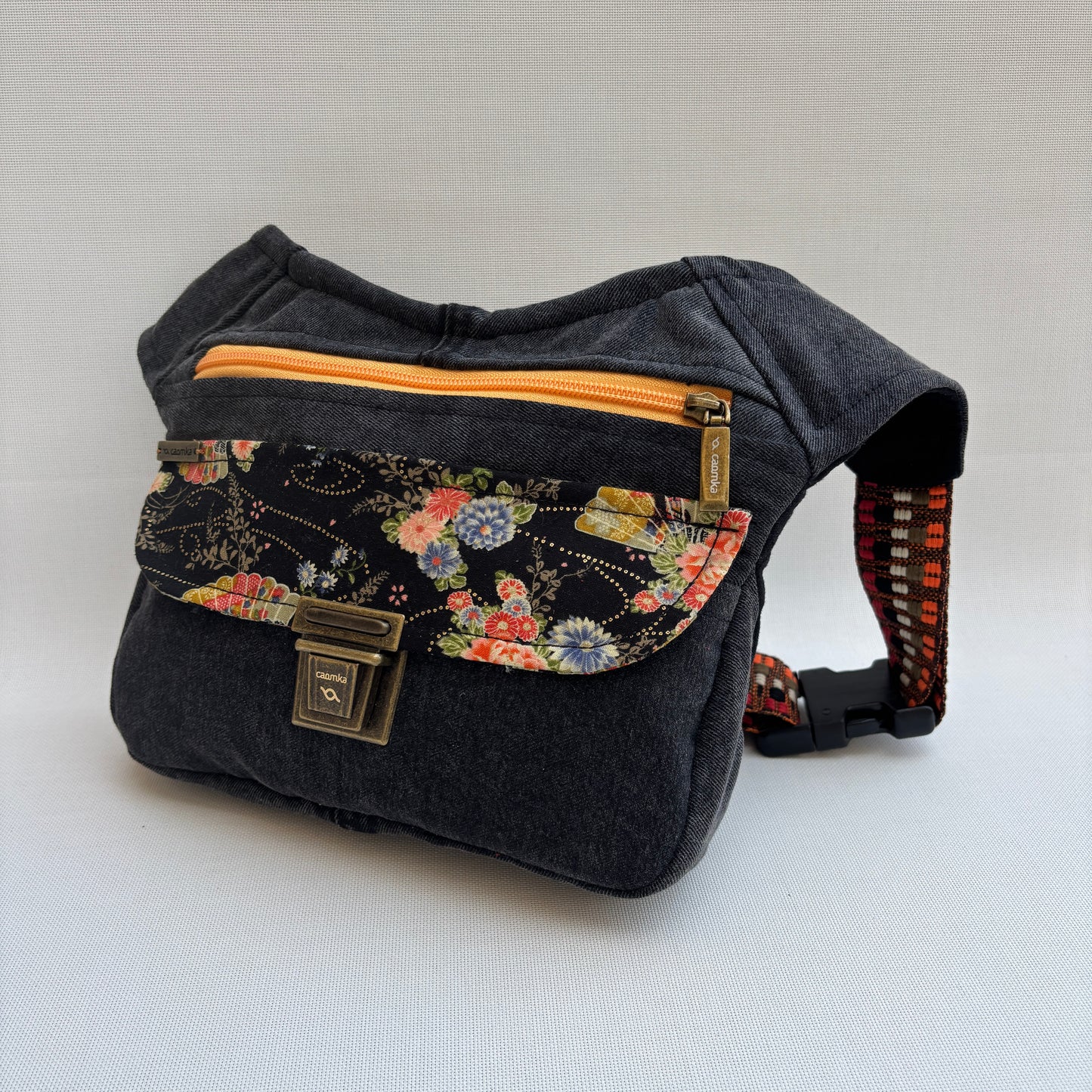 Riñonera "Special ♻️ Jeans Recycled ♻️ Top" · Pieza Única Núm. 17665