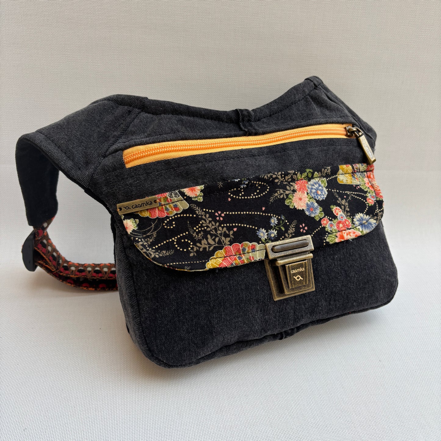 Riñonera "Special ♻️ Jeans Recycled ♻️ Top" · Pieza Única Núm. 17665