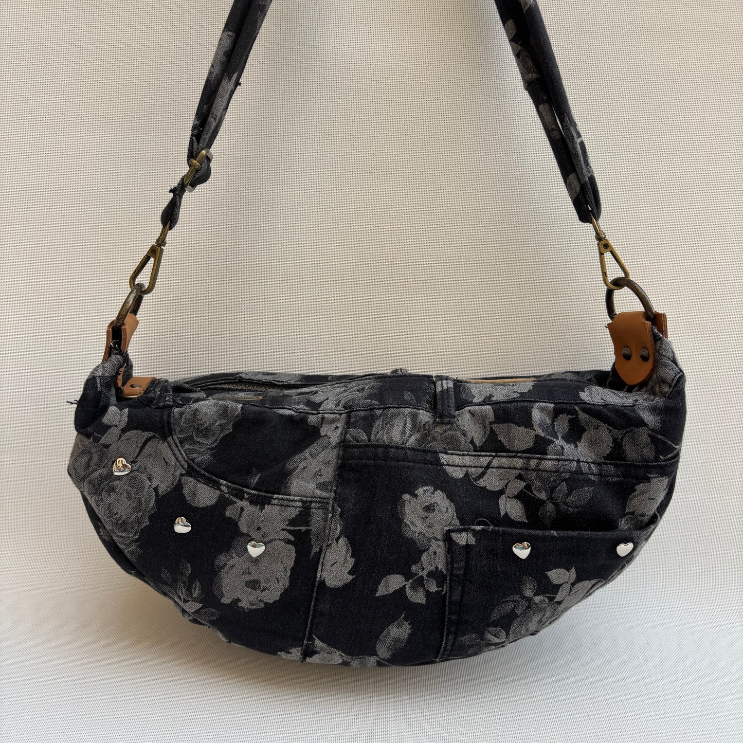 Bolso, bandolera vaquero · Media Luna · ♻️ Jeans Recycled ♻️ · Pieza Única Núm. 17646