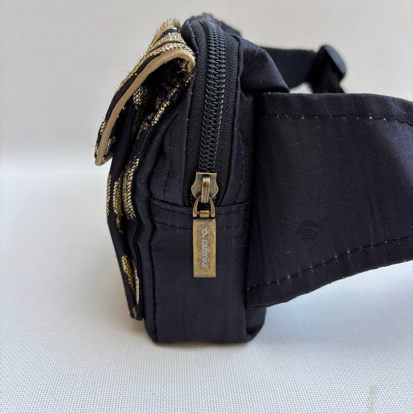 Riñonera Urban "Elegant Black" · Pieza Única Núm. 19483