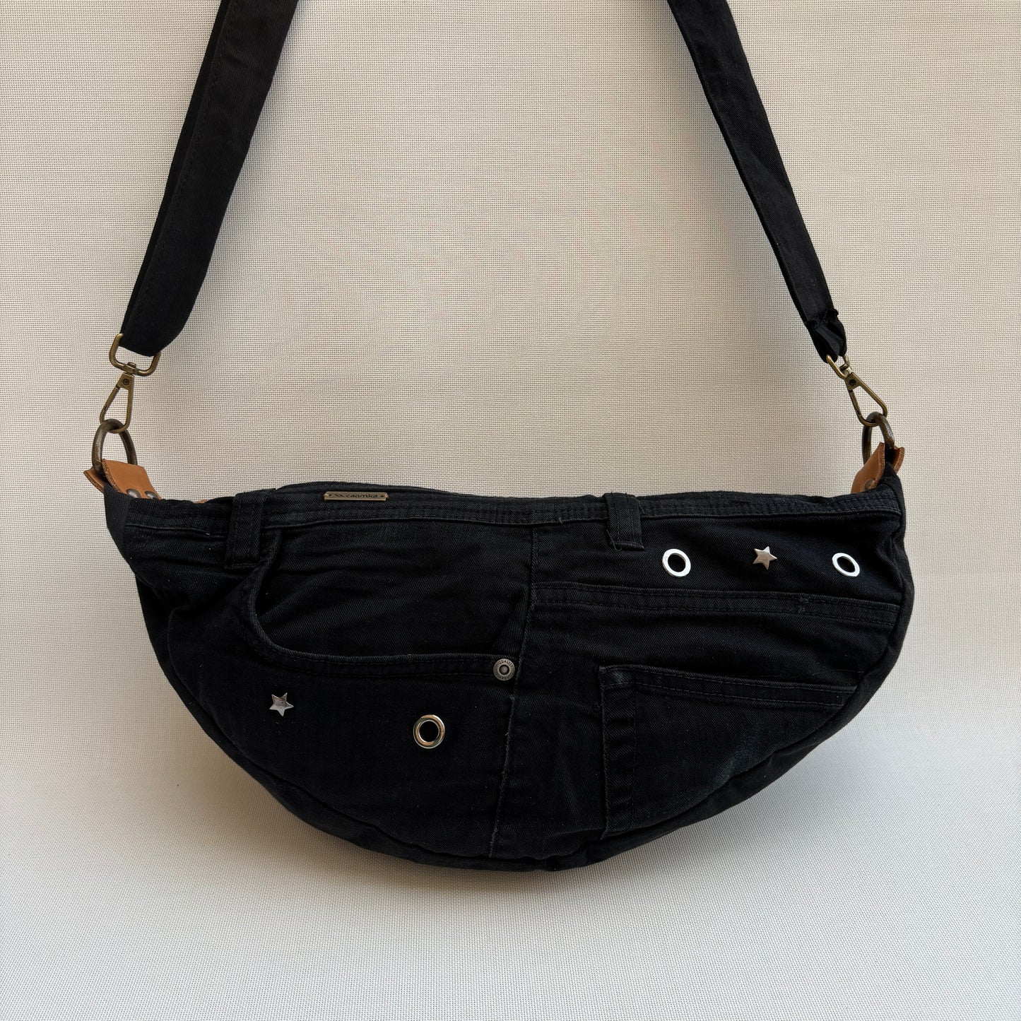 Bolso, bandolera vaquero · Media Luna · ♻️ Jeans Recycled ♻️ · Pieza Única Núm. 17647