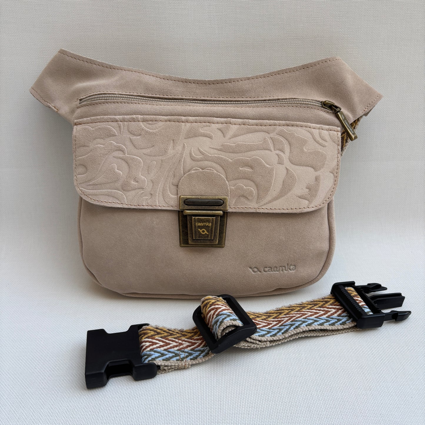 Riñonera "Elegant Summer Beige"  · Piel · Pieza Exclusiva Núm. 17687
