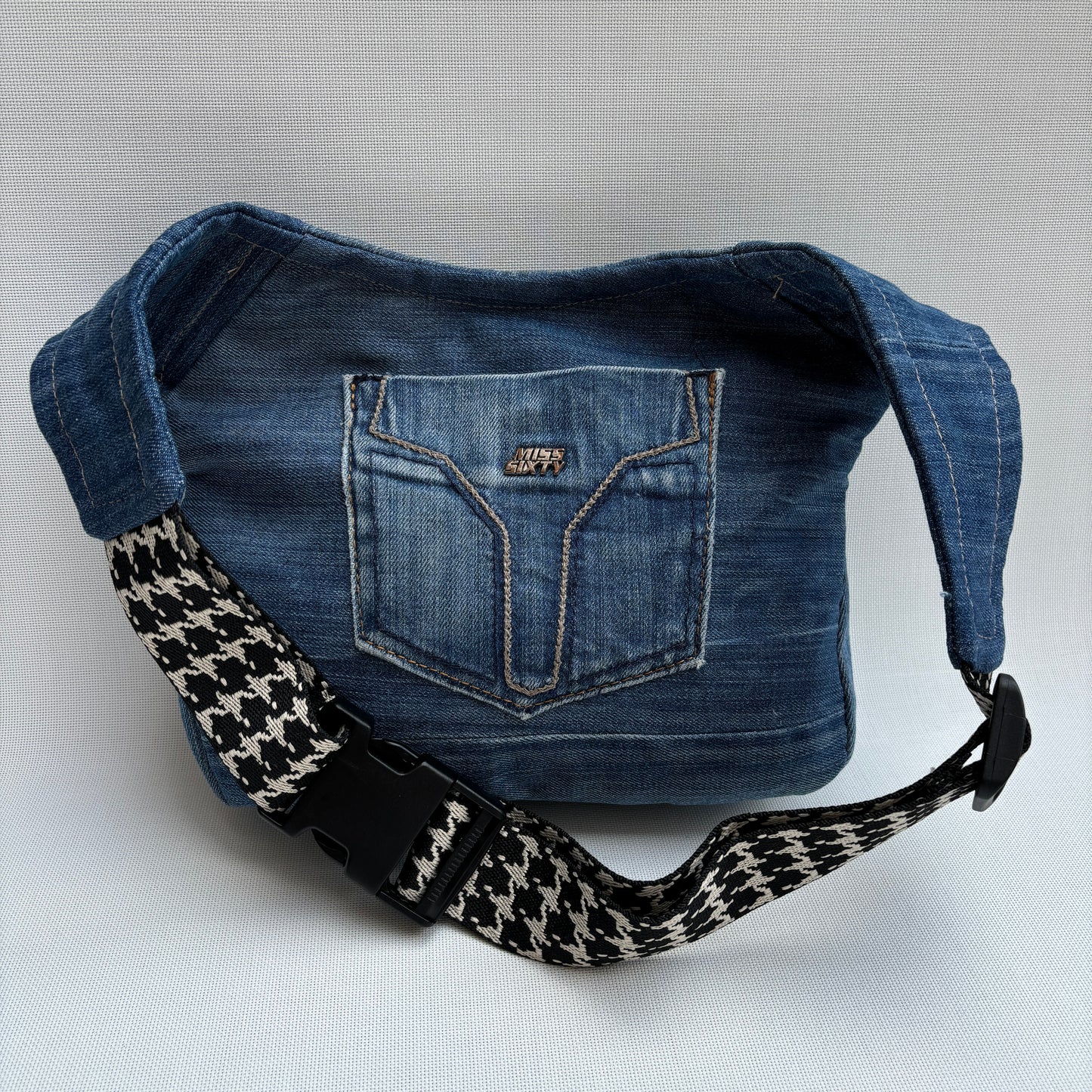 Special Miss Sixty ♻️ Jeans Recycled ♻️ · Pieza Única Núm. 16050