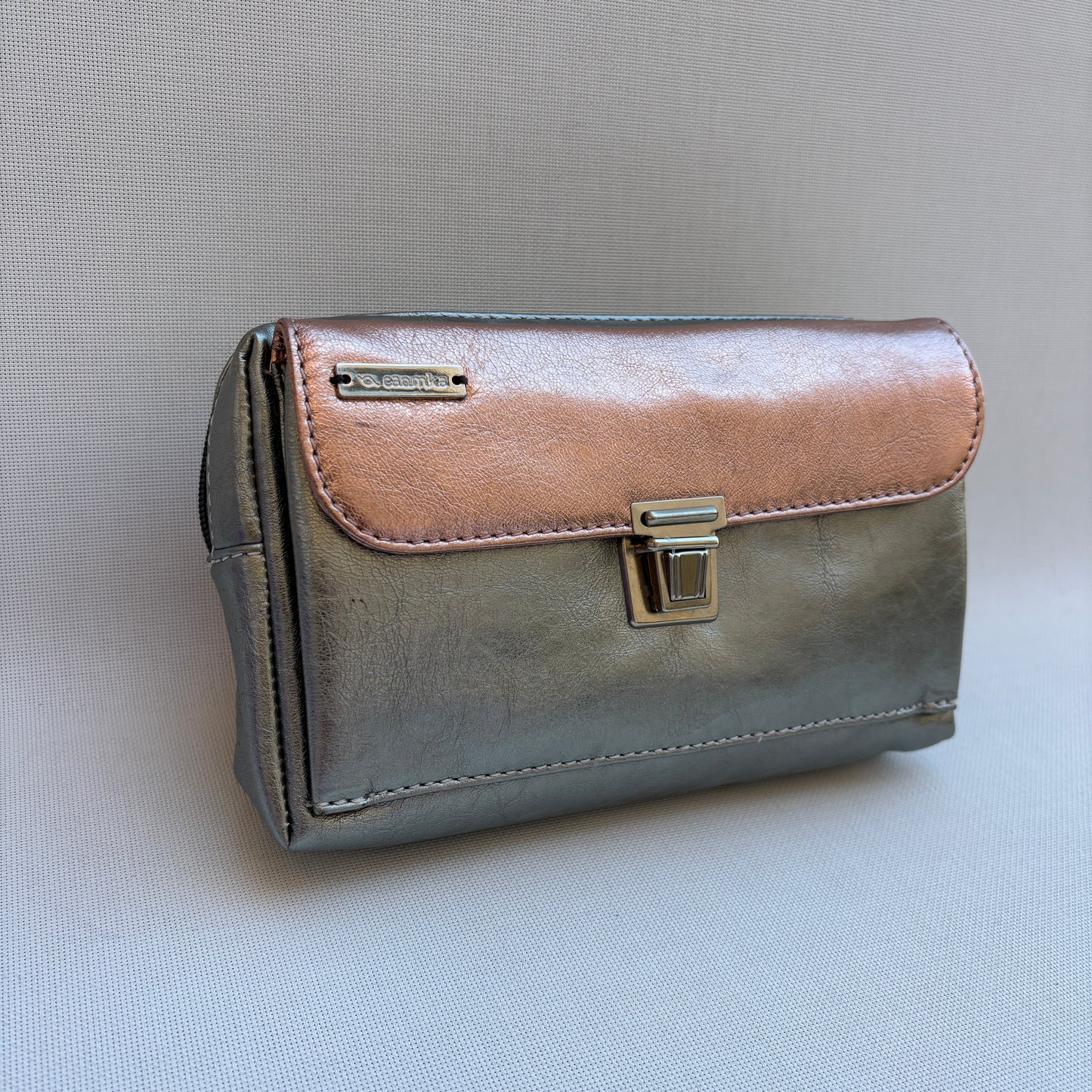Riñonera Urban "Metal Silver & Rosé" · Piel · Pieza Única Núm. 19142