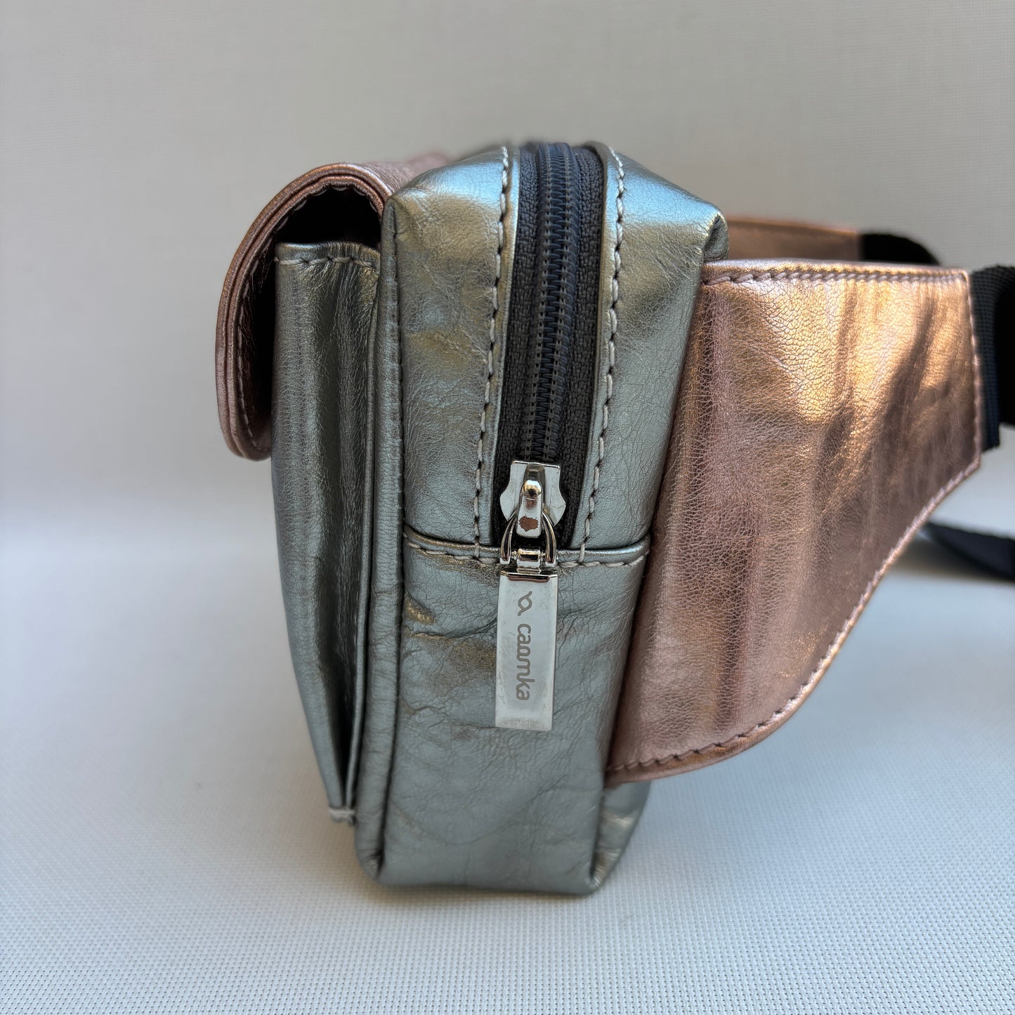 Riñonera Urban "Metal Silver & Rosé" · Piel · Pieza Única Núm. 19142