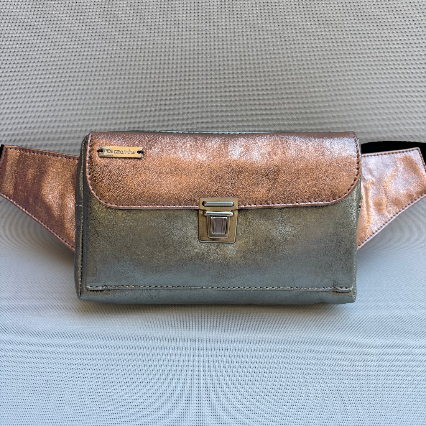 Riñonera Urban "Metal Silver & Rosé" · Piel · Pieza Única Núm. 19142
