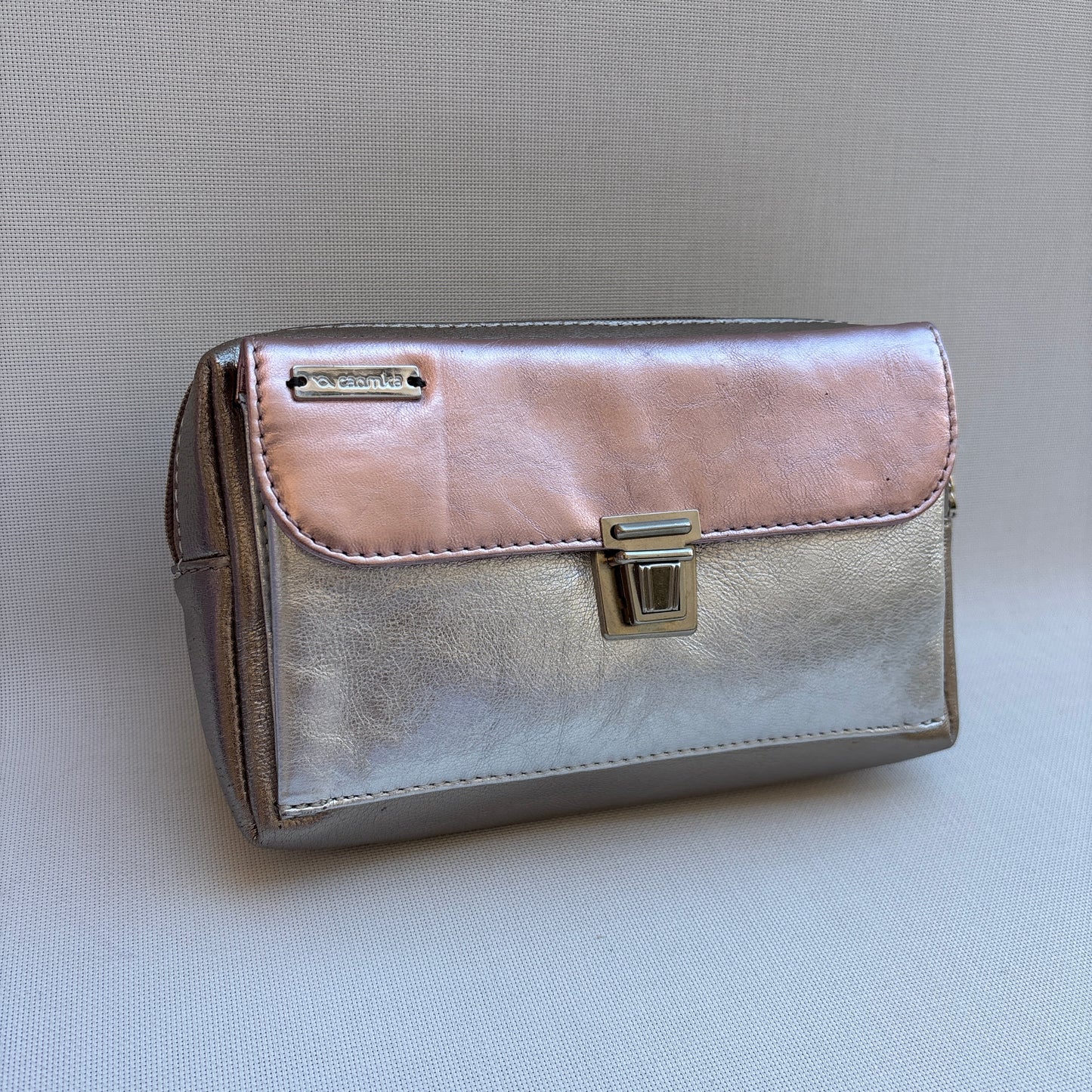 Riñonera Urban "Metal Silver & Pink" · Piel · Pieza Única Núm. 19140