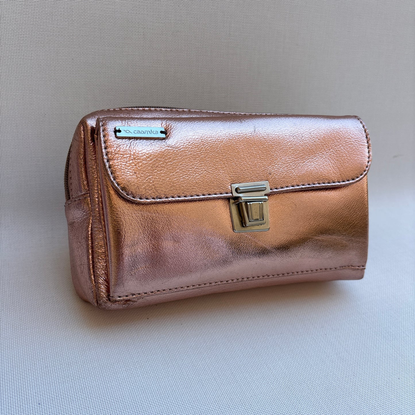 Riñonera Urban "Metal Rosé" · Piel · Pieza Única Núm. 19139