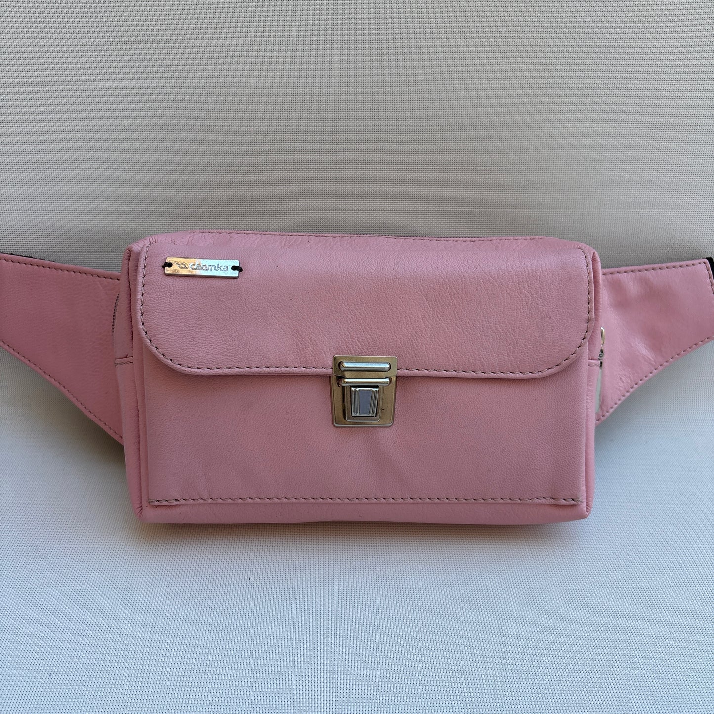 Riñonera Urban Classic · Rosa · Piel · Pieza Exclusiva Núm. 19138