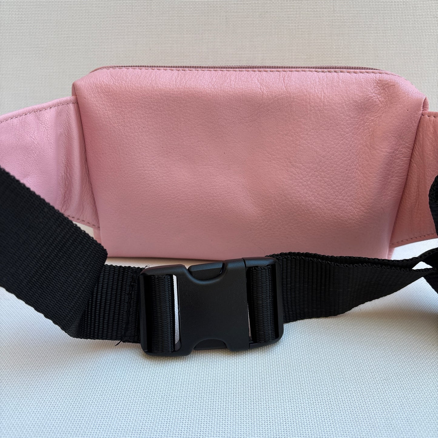Riñonera Urban Classic · Rosa · Piel · Pieza Exclusiva Núm. 19138