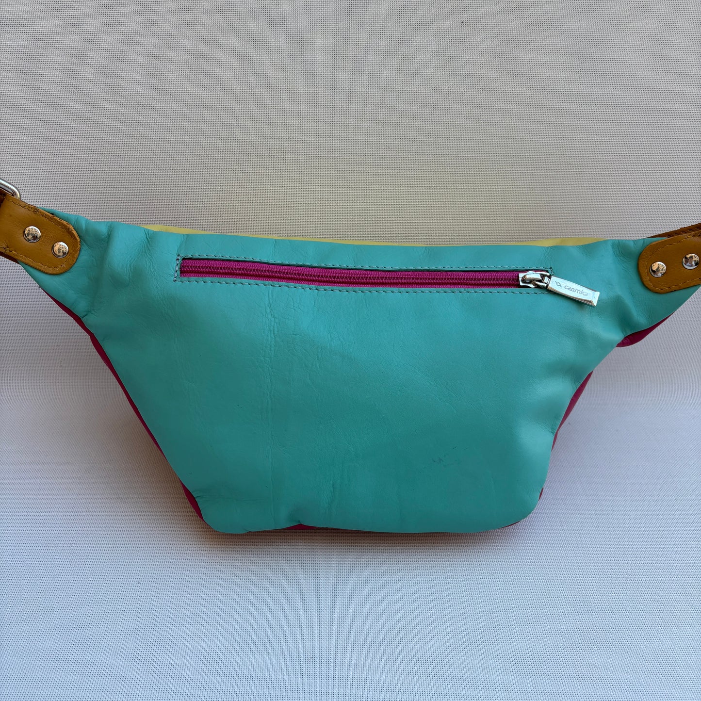 Retro Chic Watermelon Fantasy Colors · Piel / Cuero · Pieza Única Núm. 19145