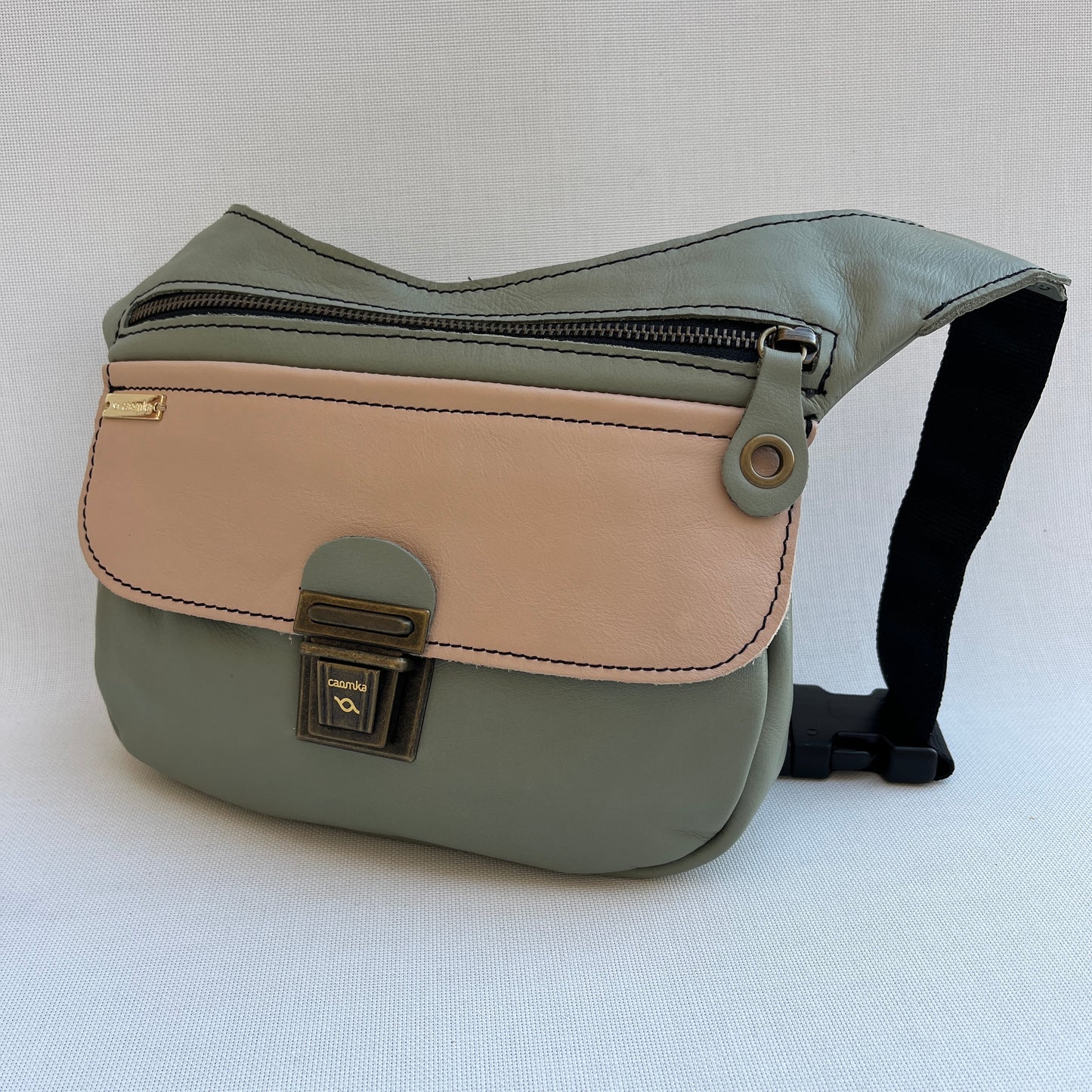 Special Verde Tomillo & Beige · Piel natural BioCuir® · Pieza Exclusiva Núm. 14384