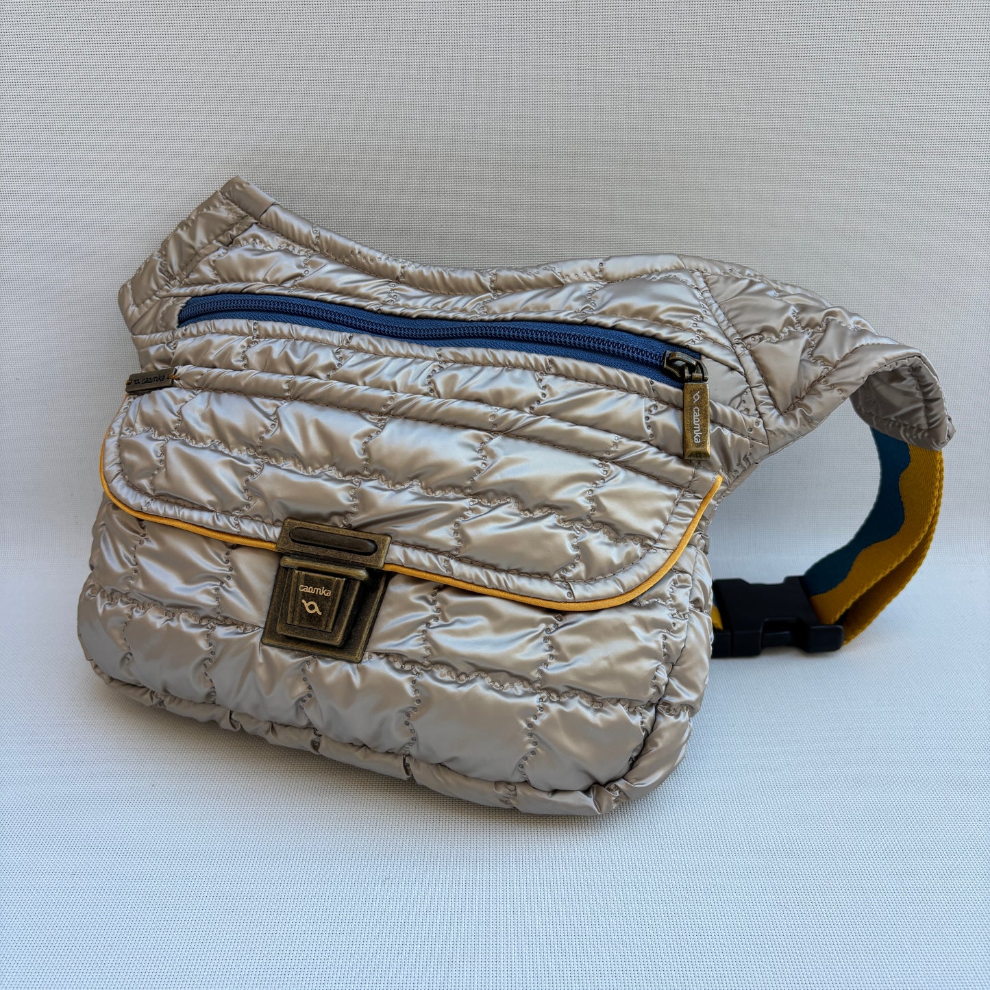 Riñonera "Special Soft Top" + Bolsillo trasero · Pieza Única Núm. 19124