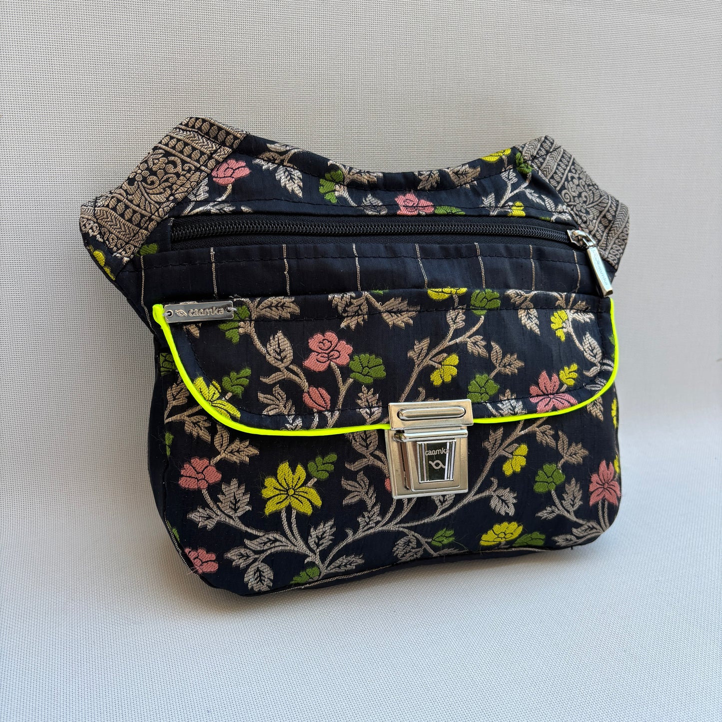 Riñonera "Elegant Luxury India Golden" + Bolsillo trasero · Pieza Única Núm. 19171