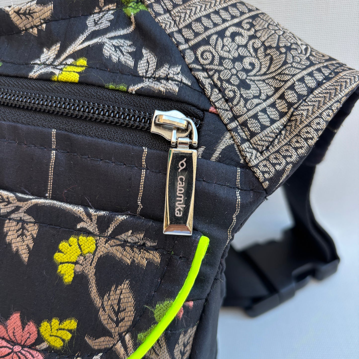 Riñonera "Elegant Luxury India Golden" + Bolsillo trasero · Pieza Única Núm. 19171