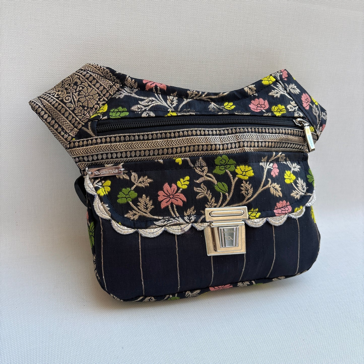 Riñonera "Elegant Luxury India Golden" + Bolsillo trasero · Pieza Única Núm. 19172