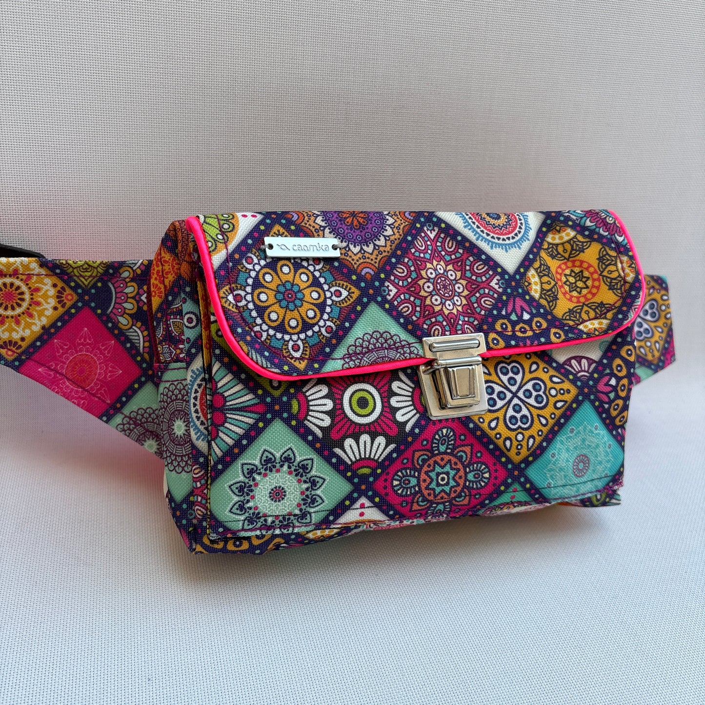 Riñonera Urban "Special Mandalas" · Pieza Única Núm. 19242