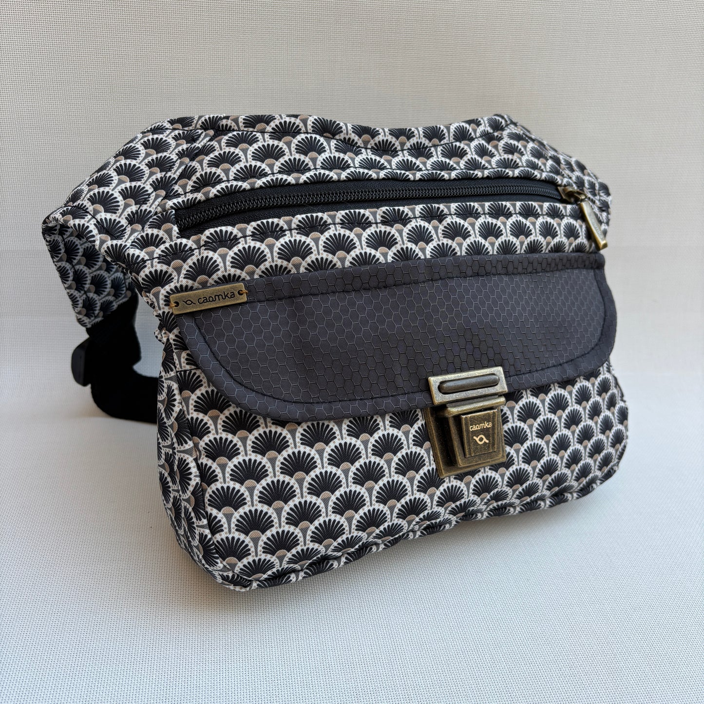 Riñonera "Japanese Waves" · Impermeable · Pieza Única Núm. 18376