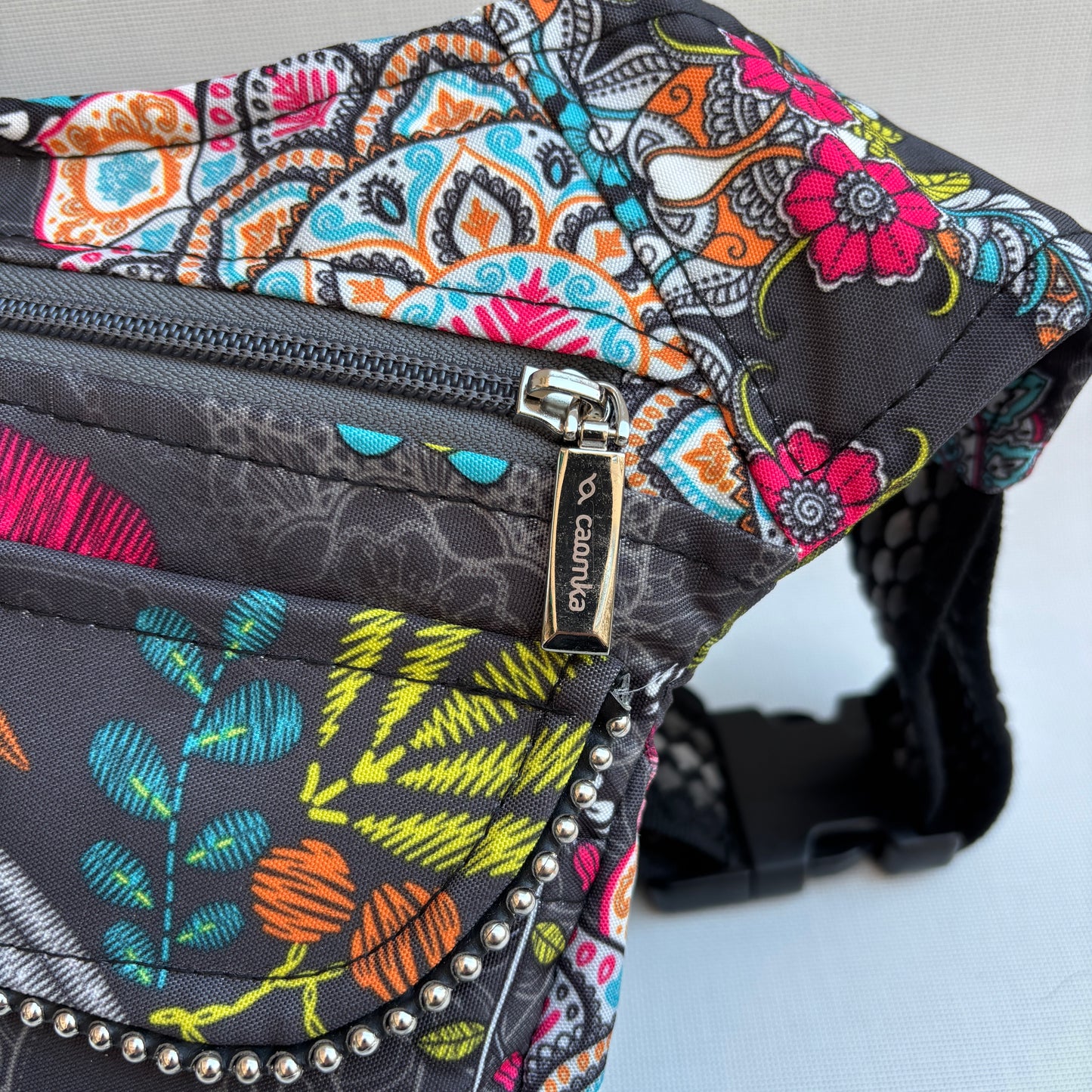 Riñonera "Special Birds & Mandalas Top" + Bolsillo trasero · Impermeable ·Pieza Única Núm. 18438