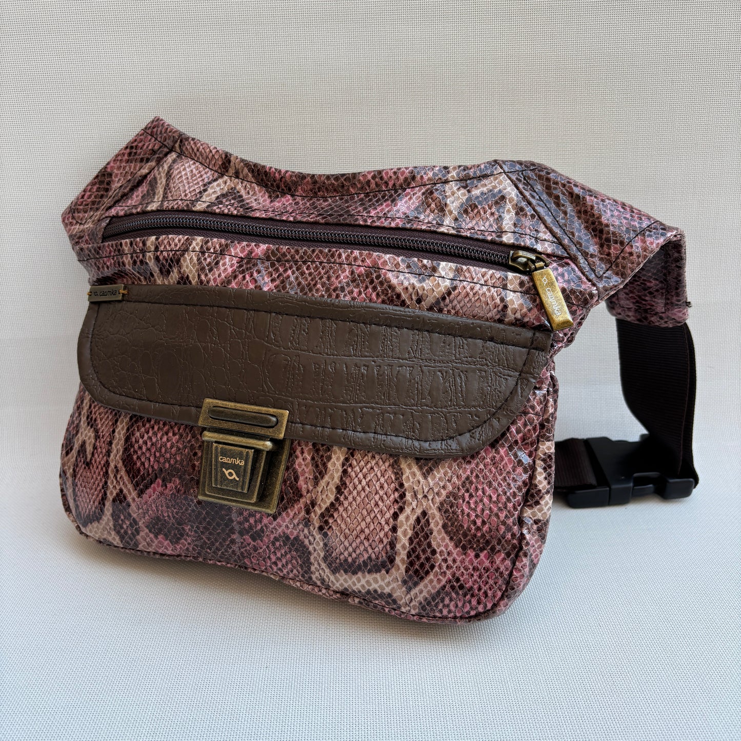 Riñonera "Special Animal Print" · Polipiel · Pieza única Núm. 18559