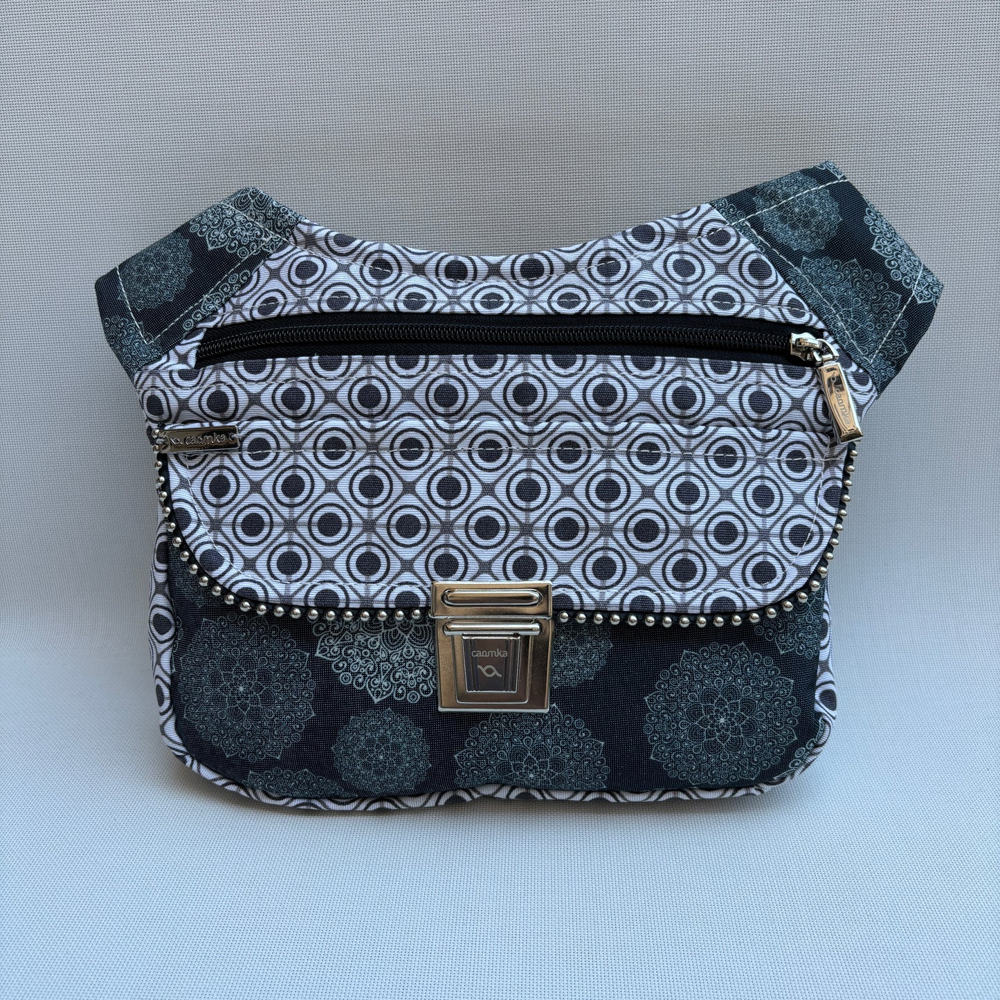 Special Elegant Mandalas + Bolsillo trasero · Impermeable · Pieza Única Núm. 16095