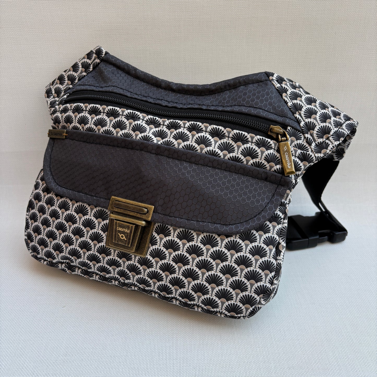 Riñonera "Japanese Waves" · Impermeable · Pieza Única Núm. 18480