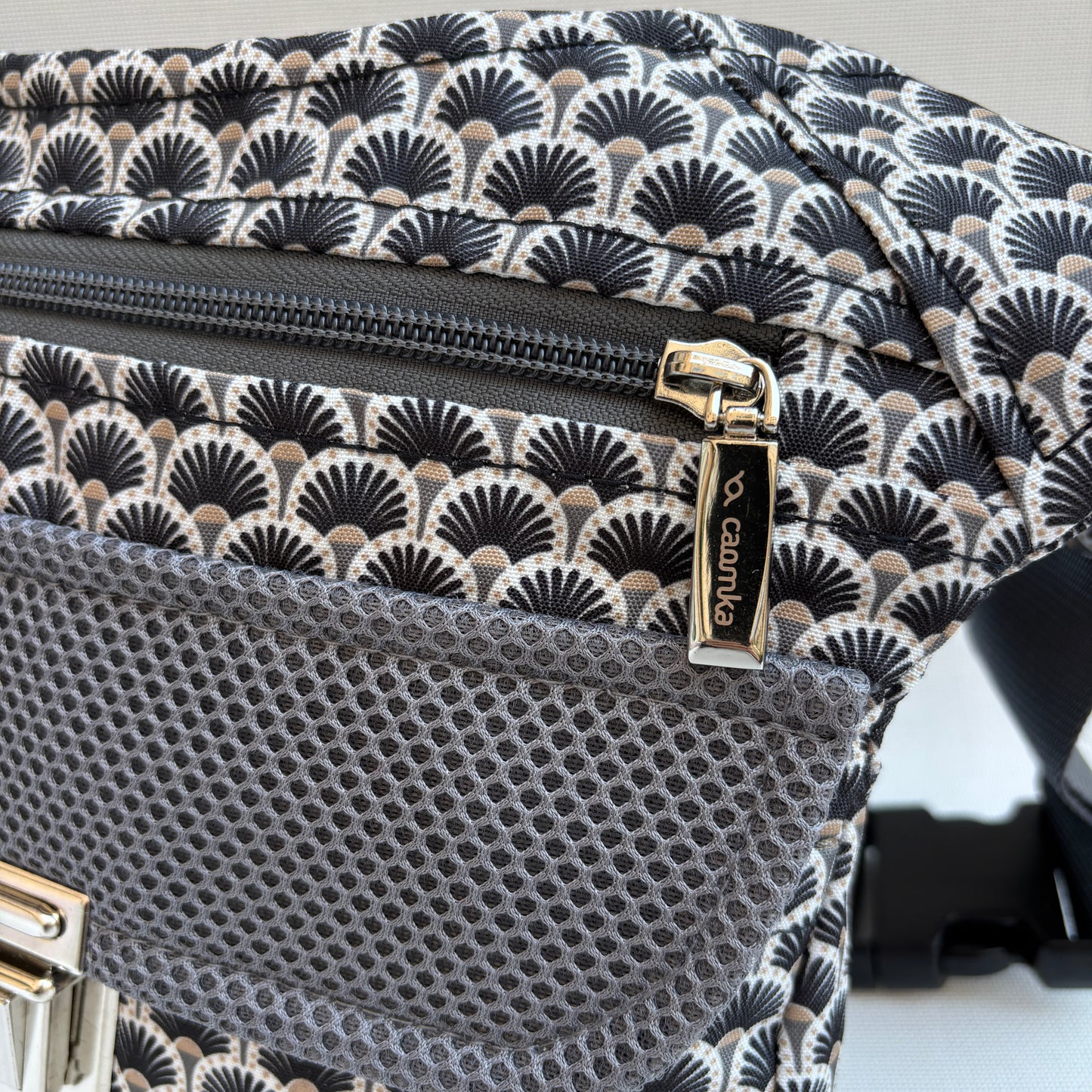 Riñonera "Japanese Waves" · Impermeable · Pieza Única Núm. 18557